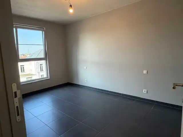 Ruim appartement met 2 slaapkamers + parkeerplaats  foto 5