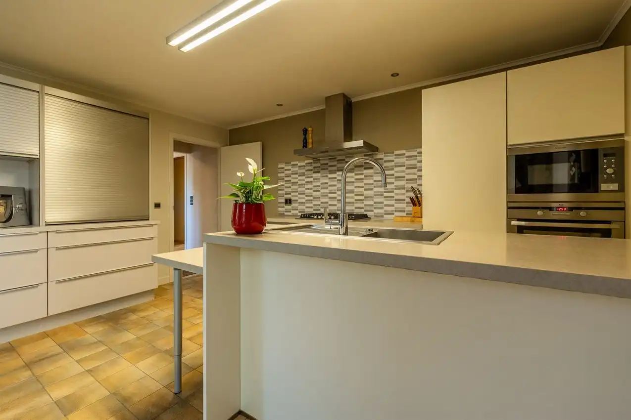 Gerenoveerde woning 3slk op rustige ligging foto 68
