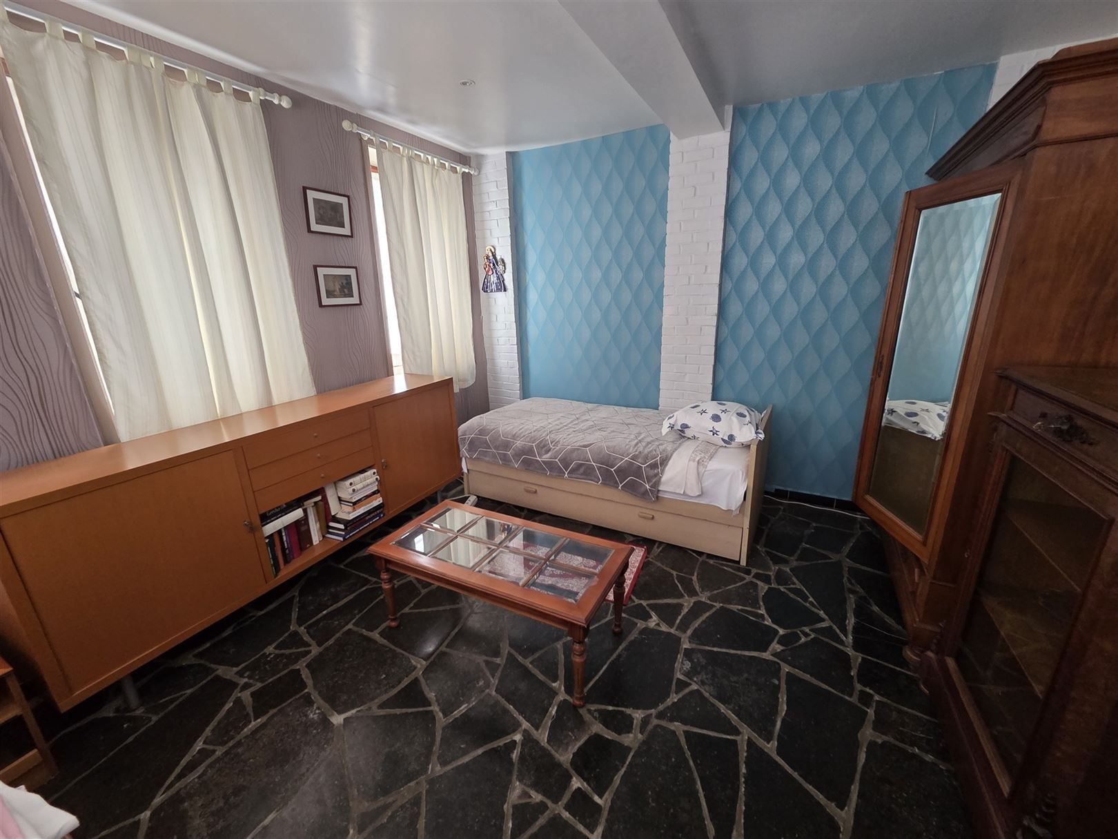 Veelzijdig gebouw: restaurant, hotel en feestzaal te Rebaix foto 25