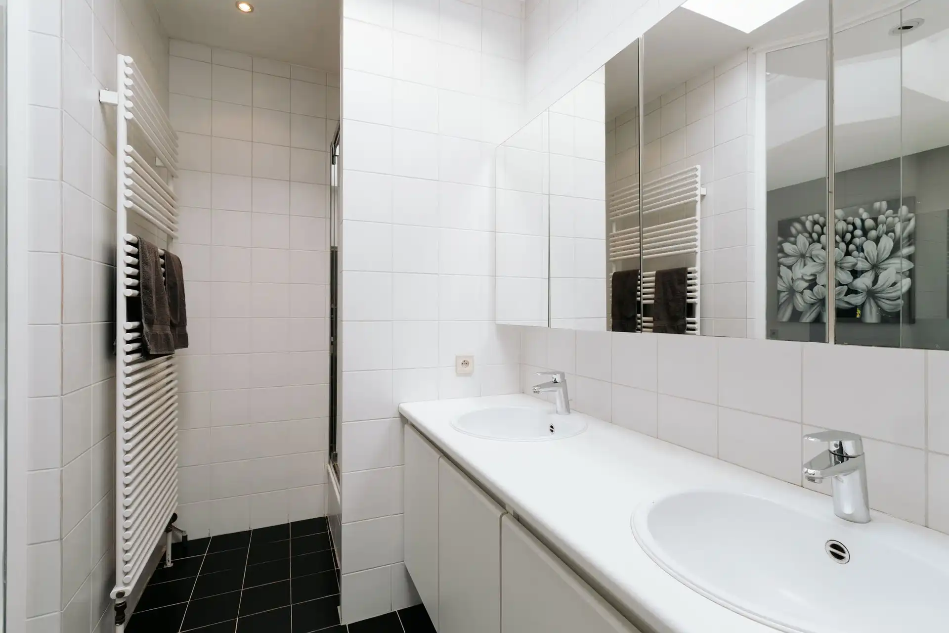 Commercieel pand met woonst en uitzonderlijk veel ruimte! foto 32