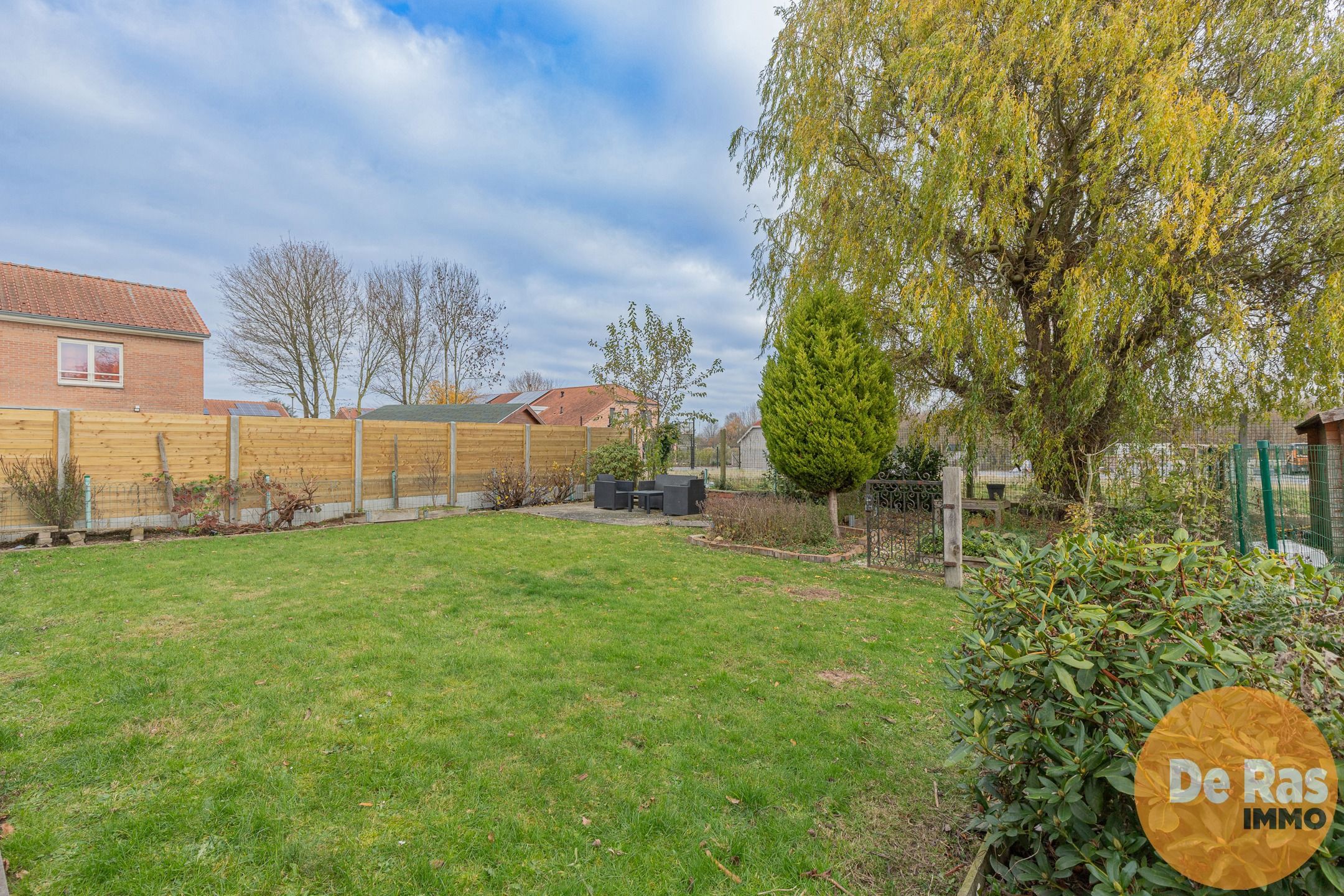 ERPE-MERE - Ruime gezinswoning in residentiële wijk foto 17