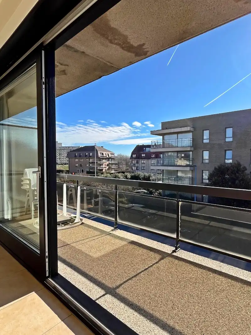 FEEL-GOOD Appartement aan de Zee met Garage foto 11