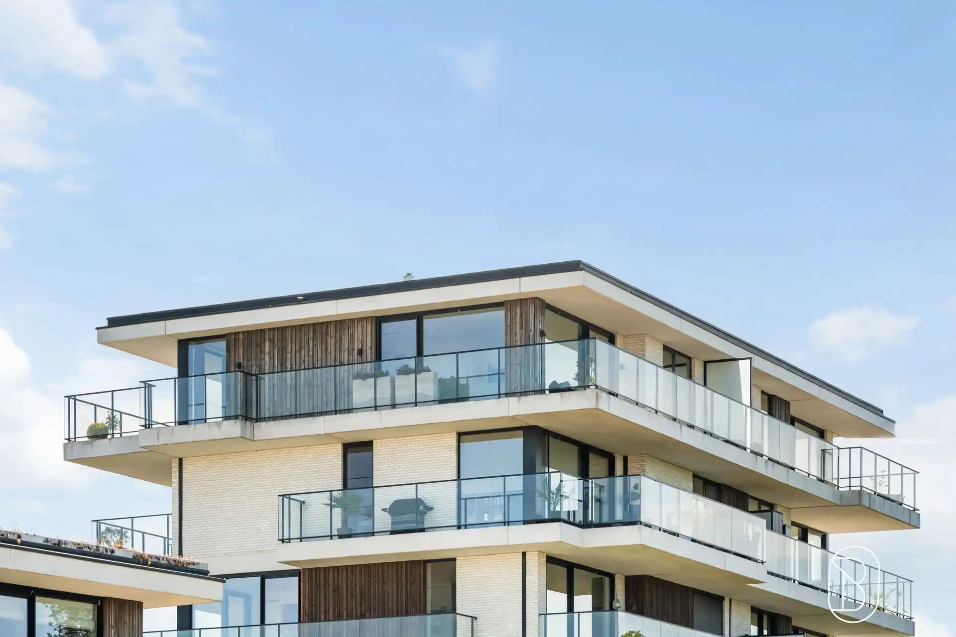 Subliem afwerkt penthouse met zicht op de Leie foto 10