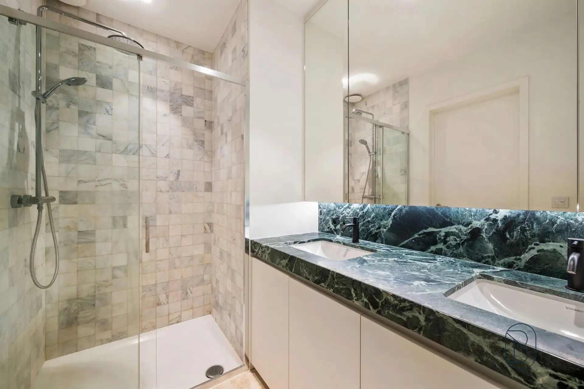 Subliem afwerkt penthouse met zicht op de Leie foto 16