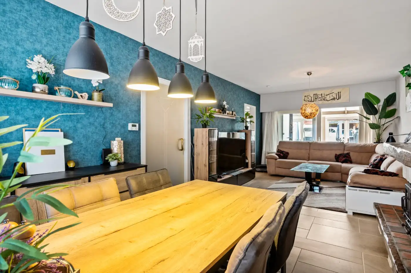 Ruime, instapklare gezinswoning met 4 slpk. en tuin in Ekeren foto 5