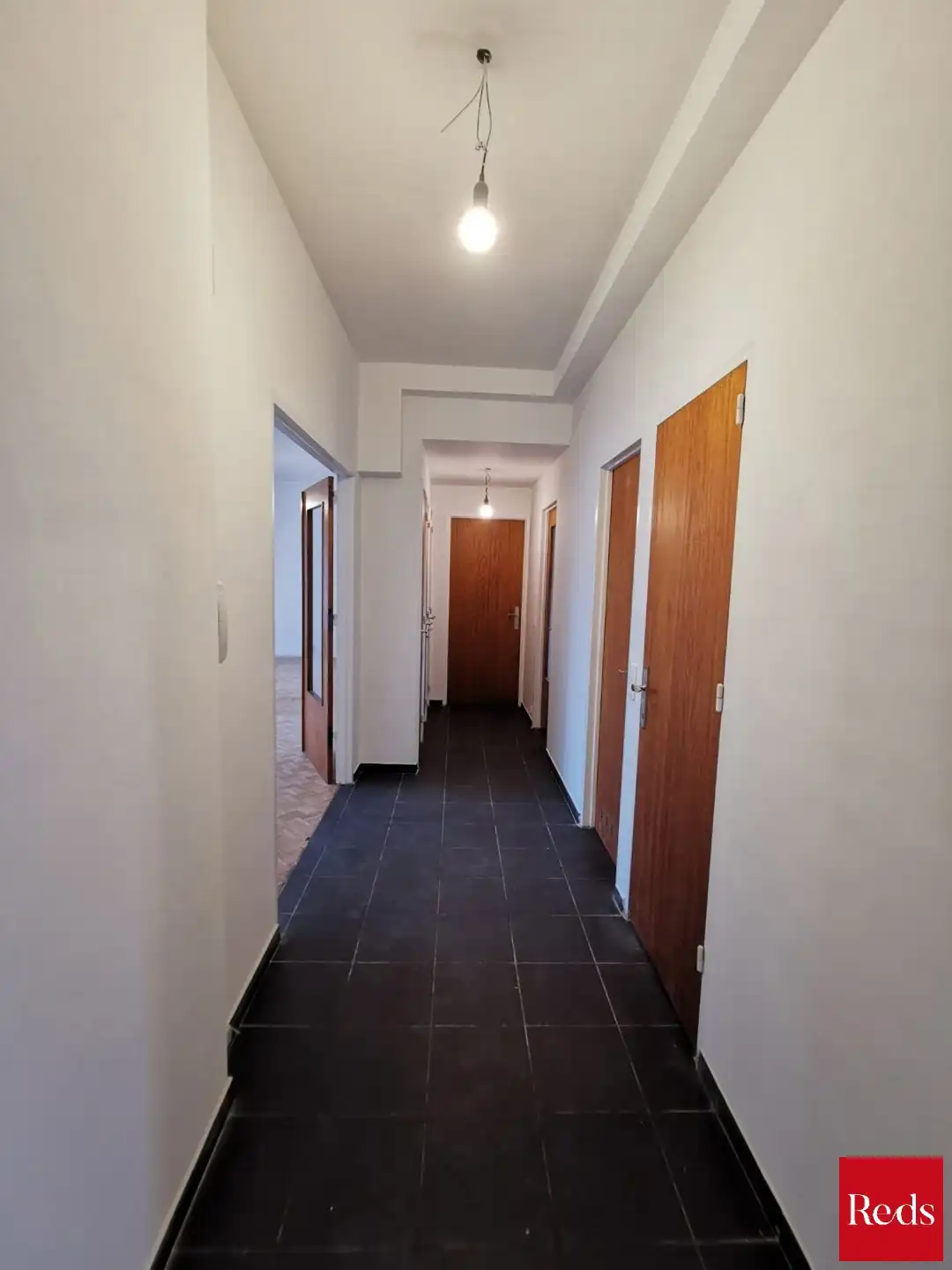  Ruim en lichtrijk 2-slaapkamerappartement op top locatie foto 7