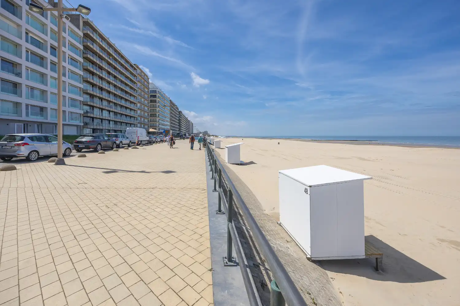 Prachtig gerenoveerd 1-slaapkamerappartement met zongericht terras en prachtig open uitzicht foto 22