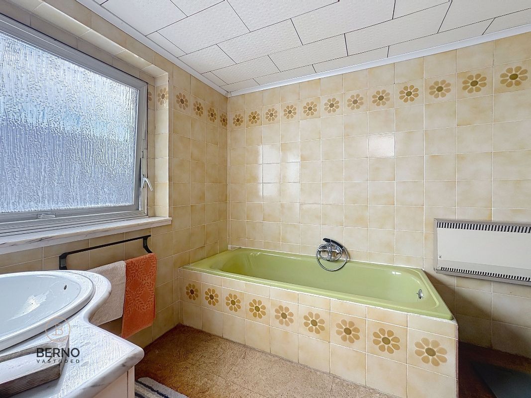 Te koop: Te renoveren woning met tuin en garage in Dendermonde foto 11