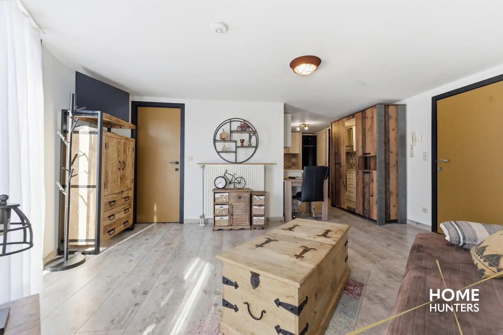 Rendabel investeringspand met combinatie van vaste verhuur en vakantieappartementen in centrum Ieper foto 18