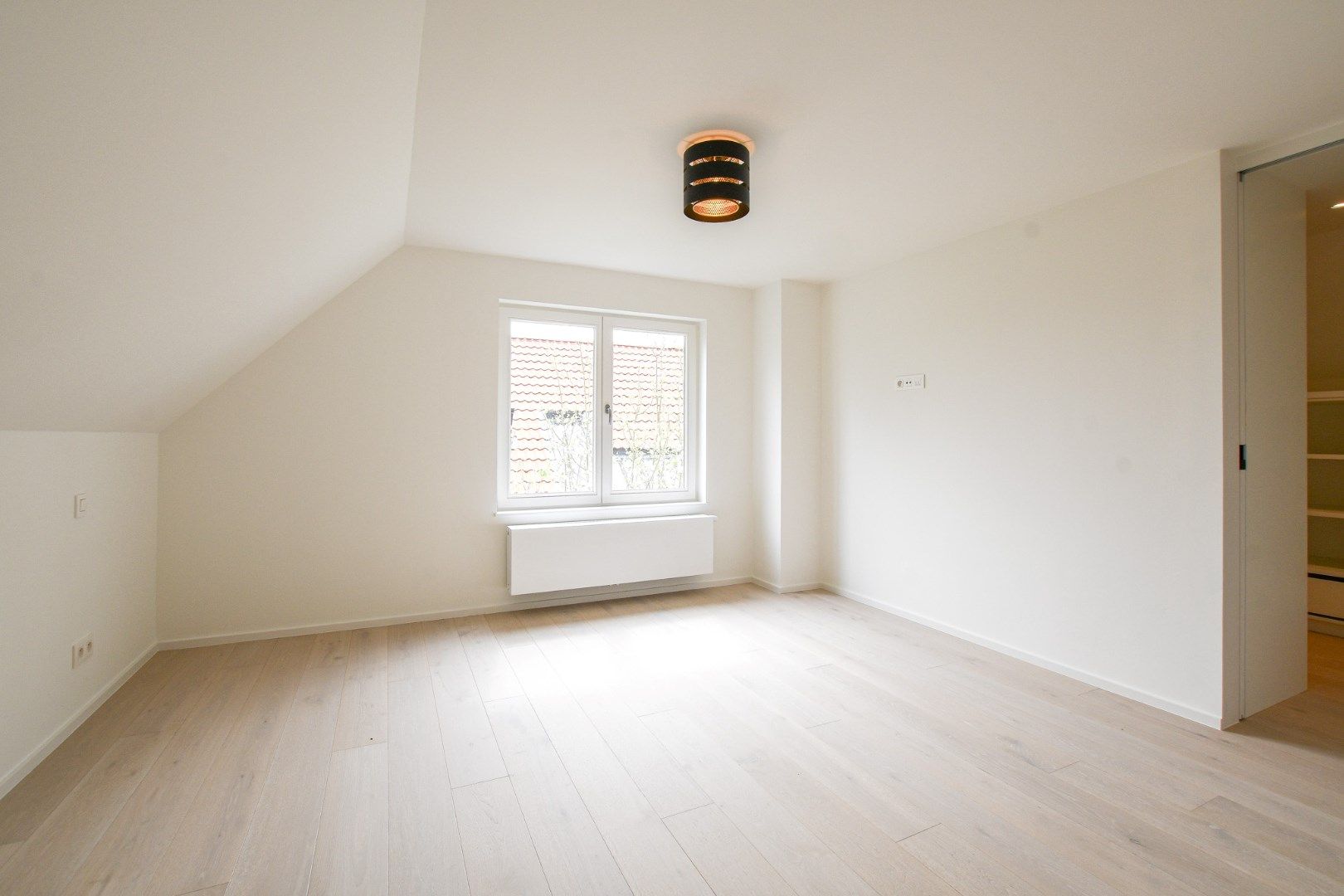 Prachtige gerenoveerde villa in het hart van Lissewege – wonen in stijl en comfort! foto 16