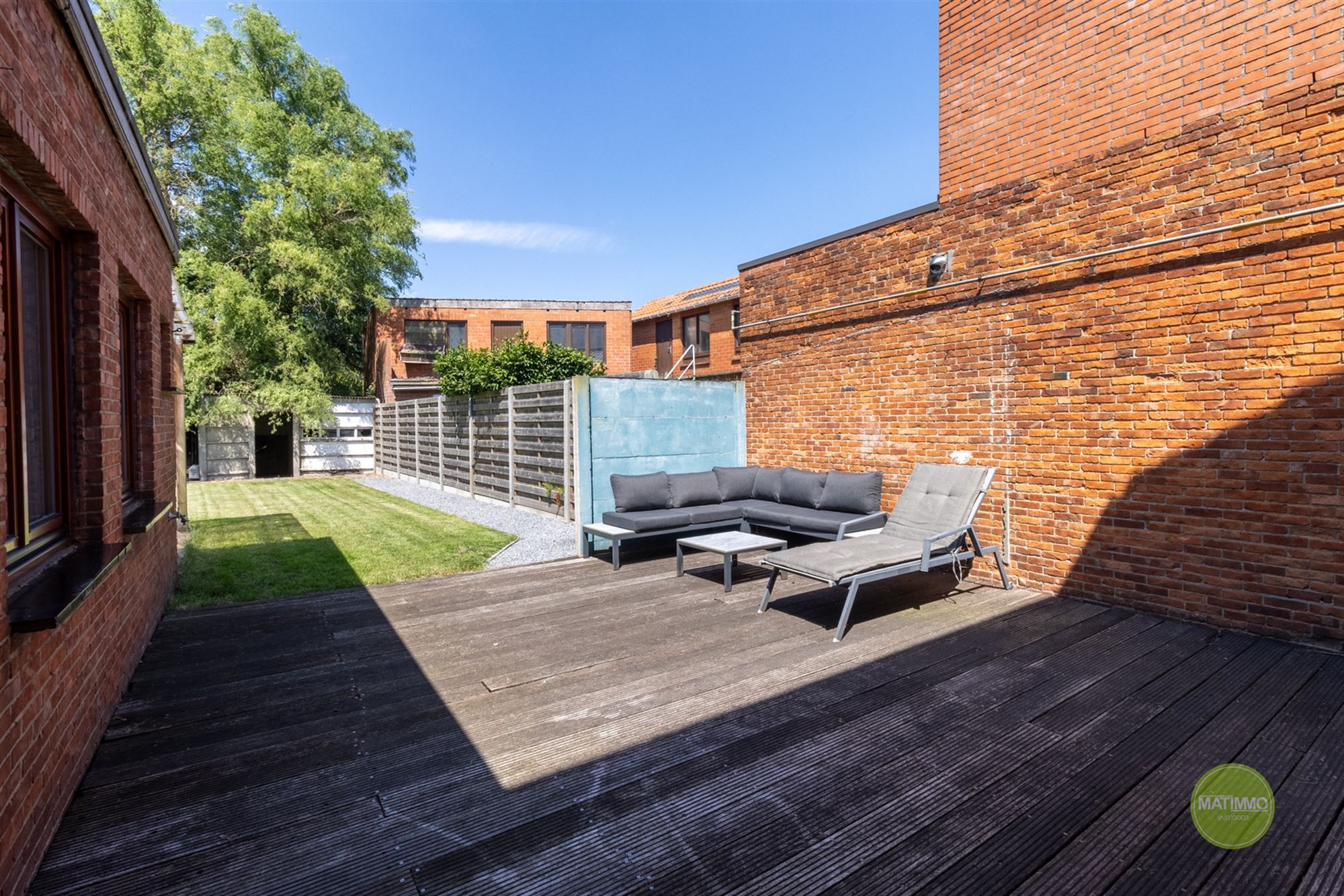 Instapklare gezinswoning met zonnige tuin in Mol-Gompel foto 2