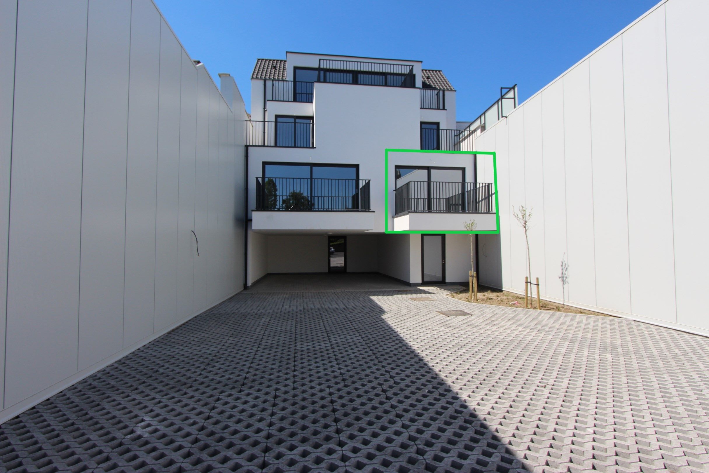 RECENT APPARTEMENT MET 2 SLAAPKAMERS EN STAANPLAATS foto 13