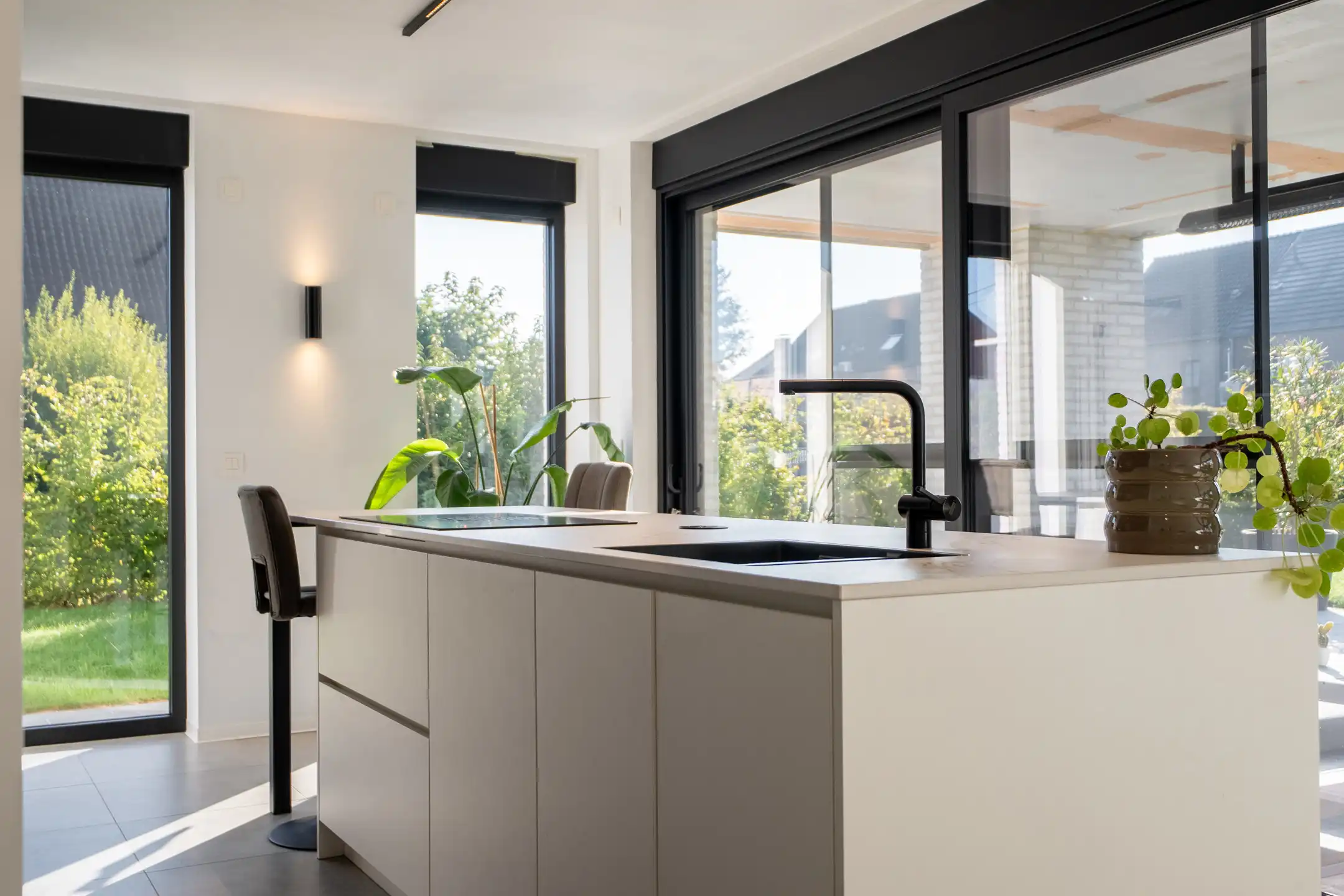Recente villa op toplocatie foto 14