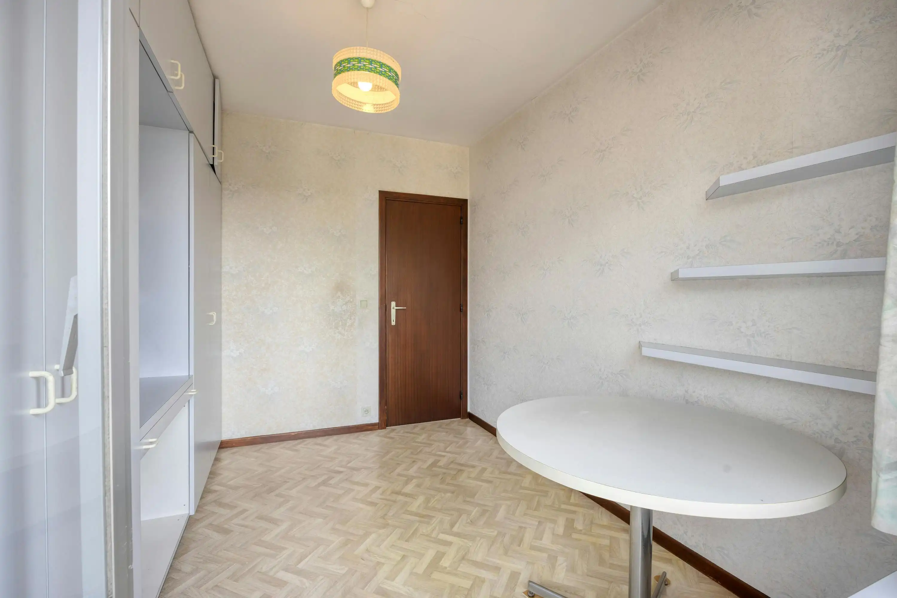 Lichtrijk appartement met 3 kamers te koop in Merksem foto 16