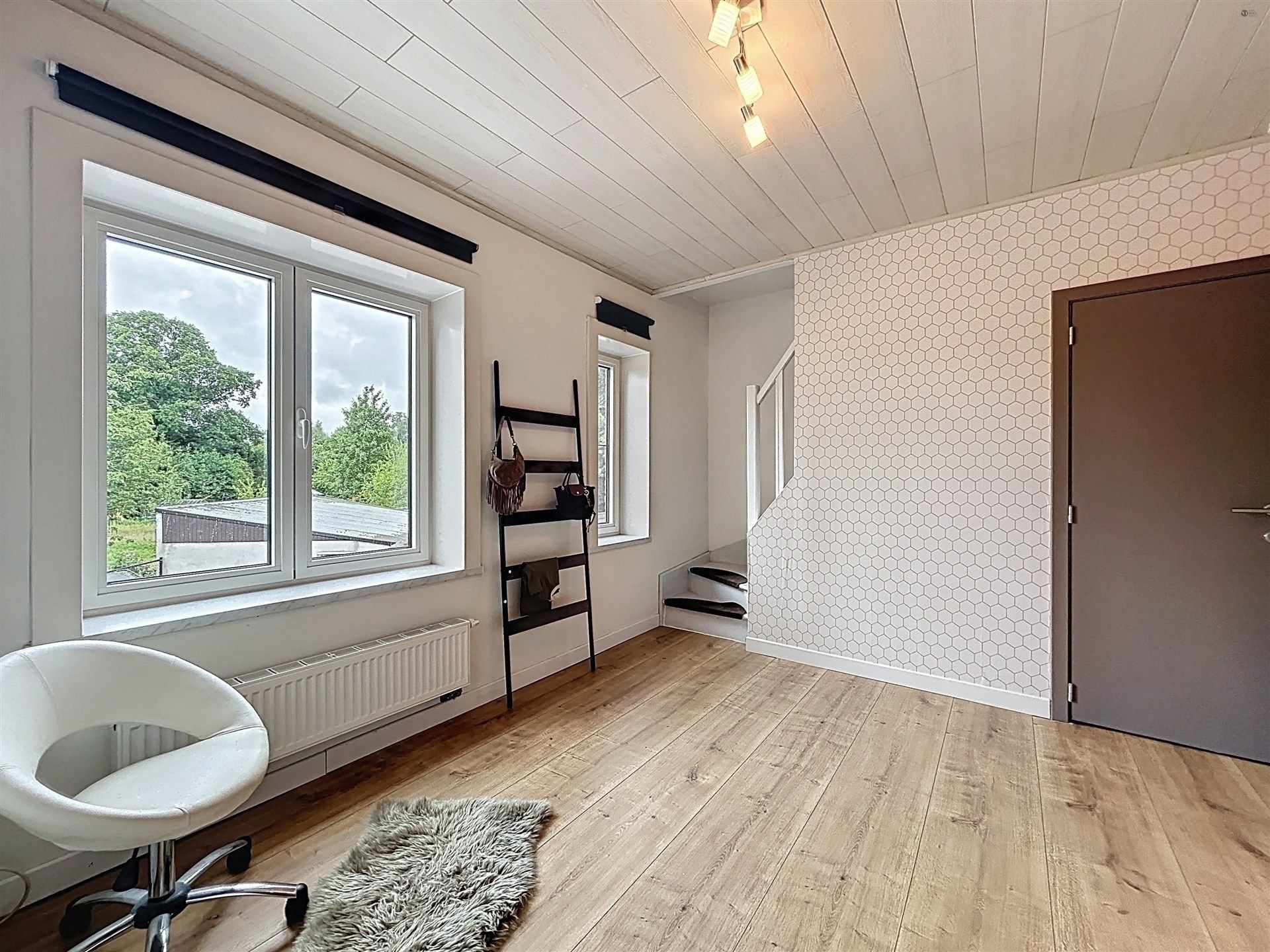 instapklare gezinswoning met 4 slaapkamers en prachtige tuin op perceel van 200m²  foto 16