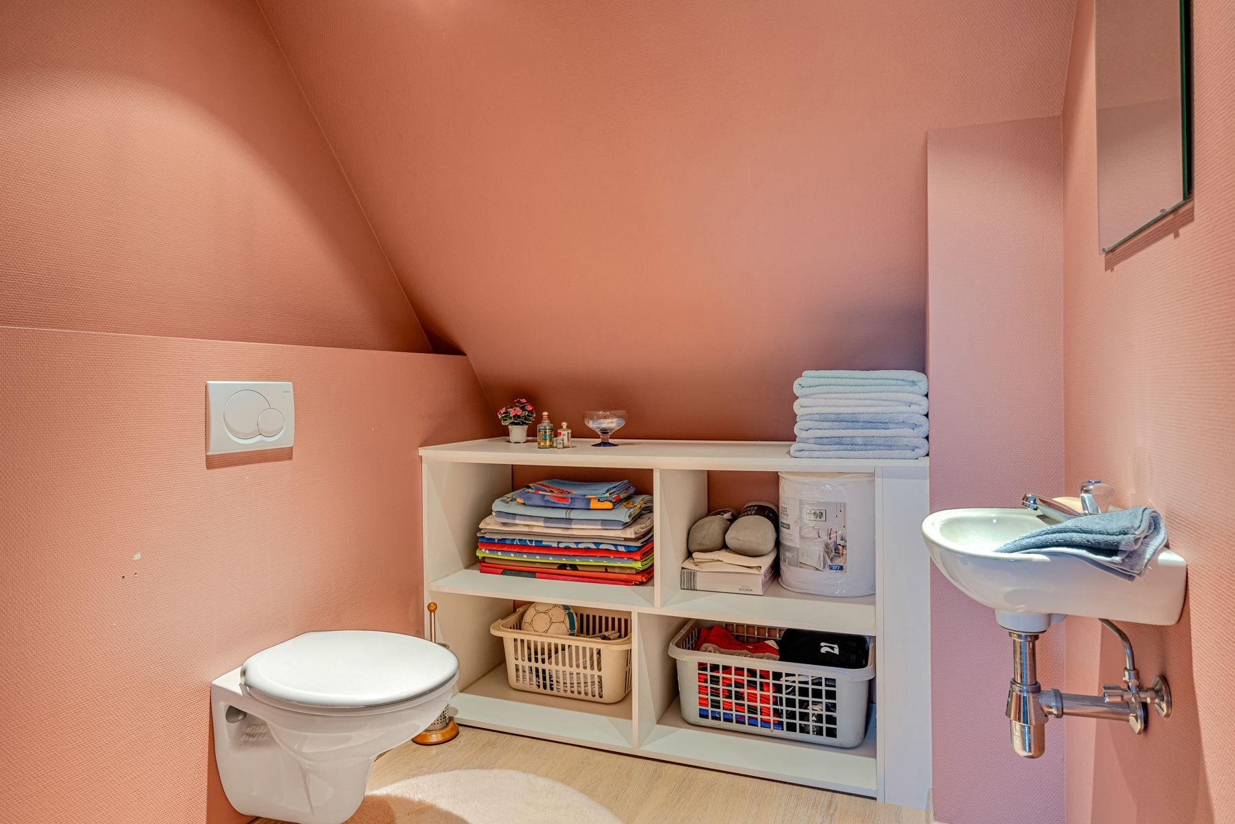 TE KOOP:Instapklare kwalitatieve woning met prachtige tuin! foto 17