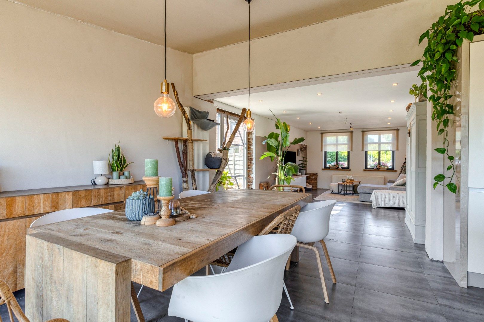  Goed gelegen open bebouwing met 4 slaapkamers en tuin in Kerkom - EPC 540 kWh/m² - bewoonbare oppervlakte 238  m²  foto 11