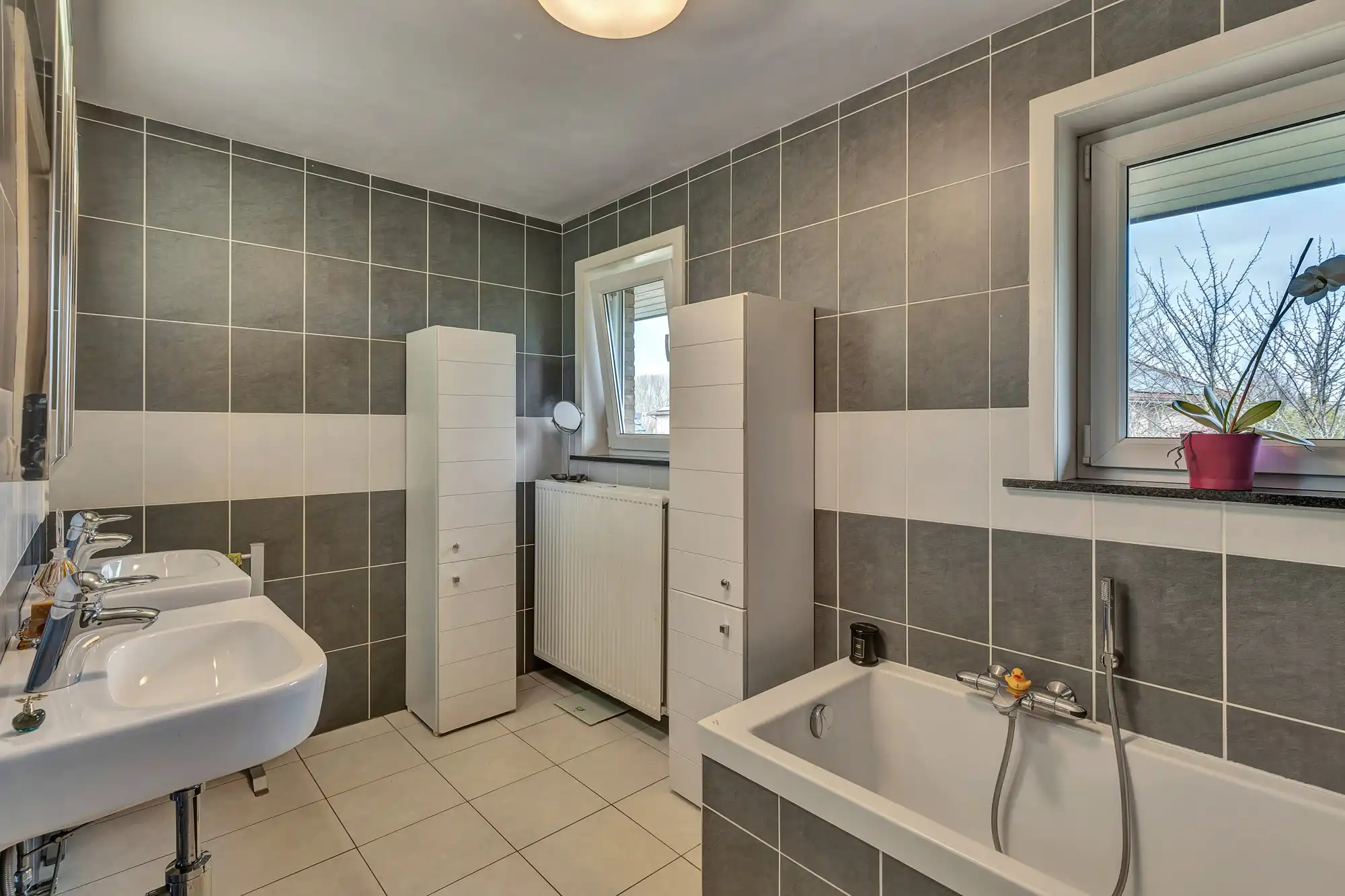 Ruime gezinsvilla in rustige, kindvriendelijke wijk foto 9