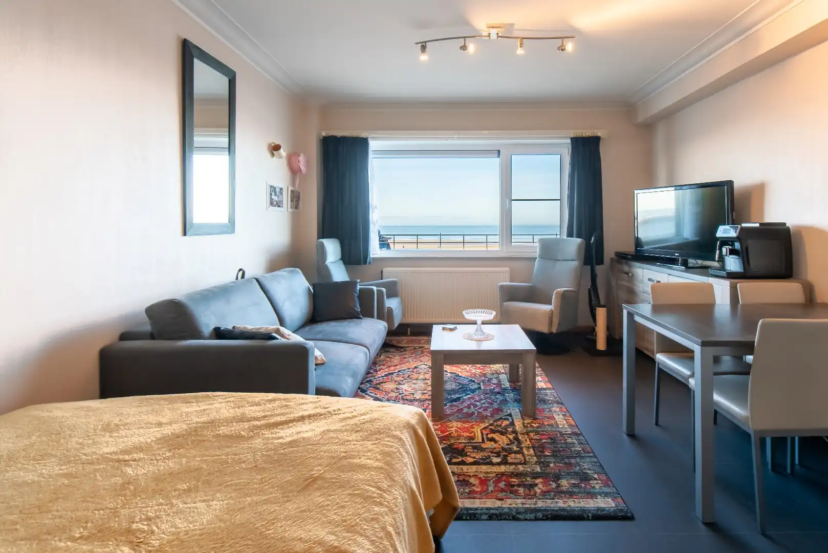 Studio met frontaal zich op zee en staanplaats in de residentie foto 4