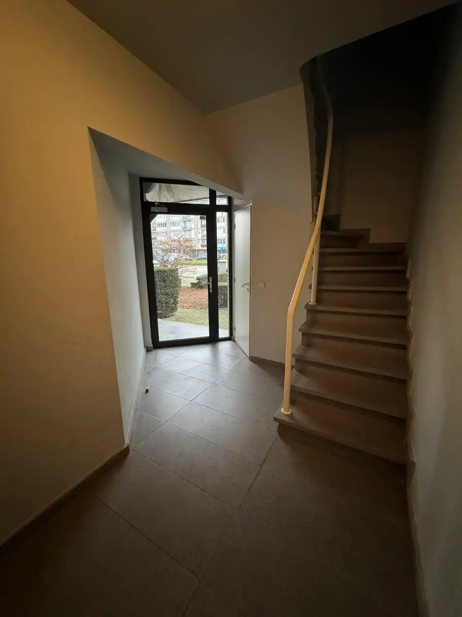 Kantoor 3de verdiep op Bisschoppenhoflaan + parking foto 13