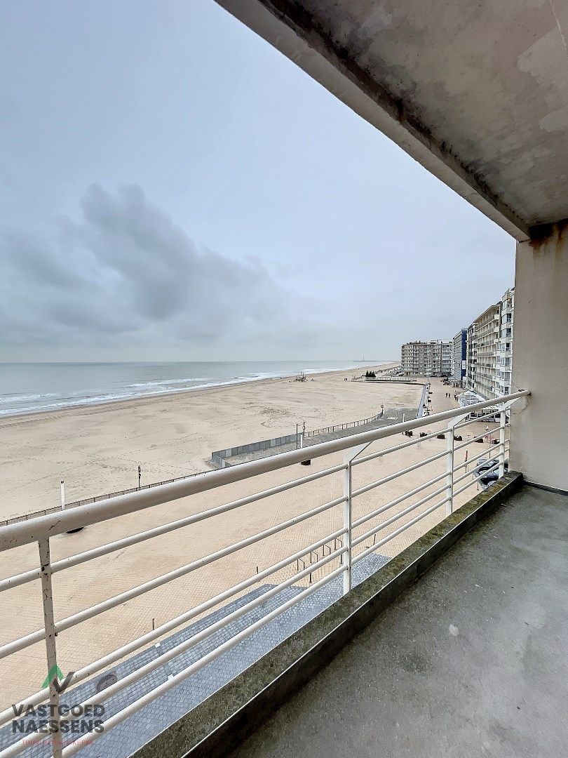 Instapklare studio met terras en zicht op zee  foto 13
