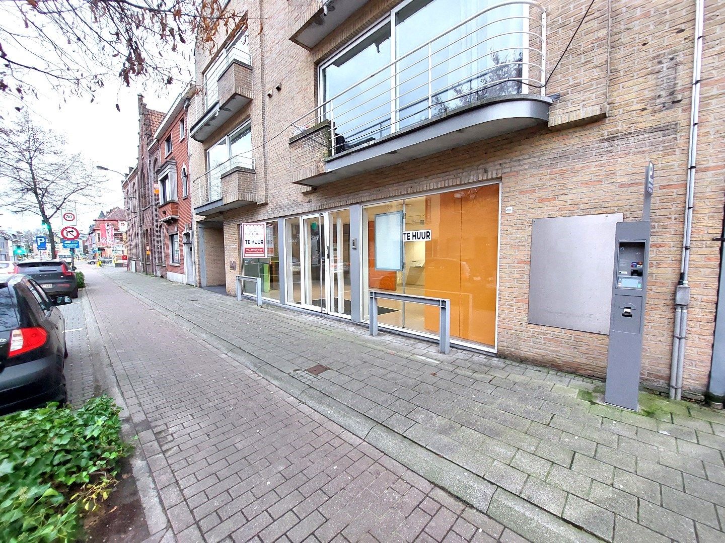 Kantoor te koop Meensesteenweg 401 - - 8500 Kortrijk