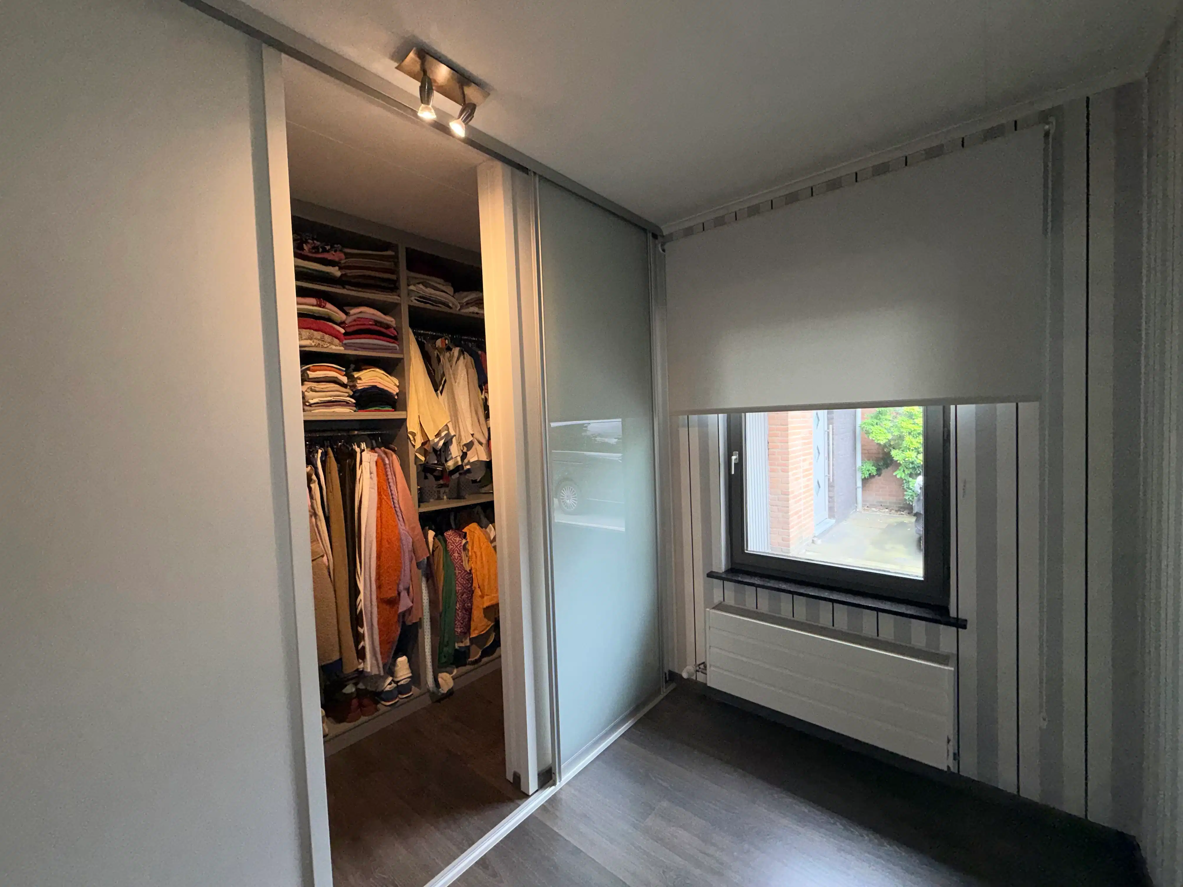 Genk, Westerwennel 25: Gelijkvloerse woning met 3 slaapkamers in een rustige woonwijk met een prachtig onderhouden tuin. foto 18