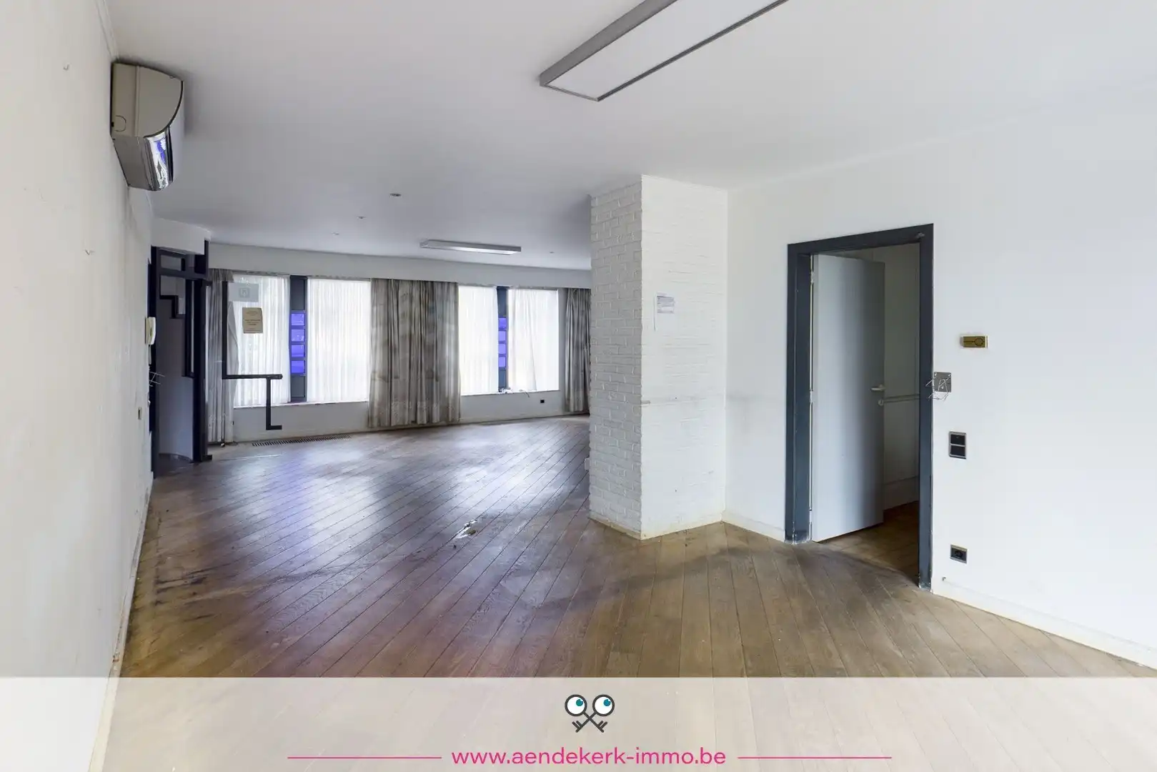 Woning met handelsruimte in het centrum van Kinrooi foto 14