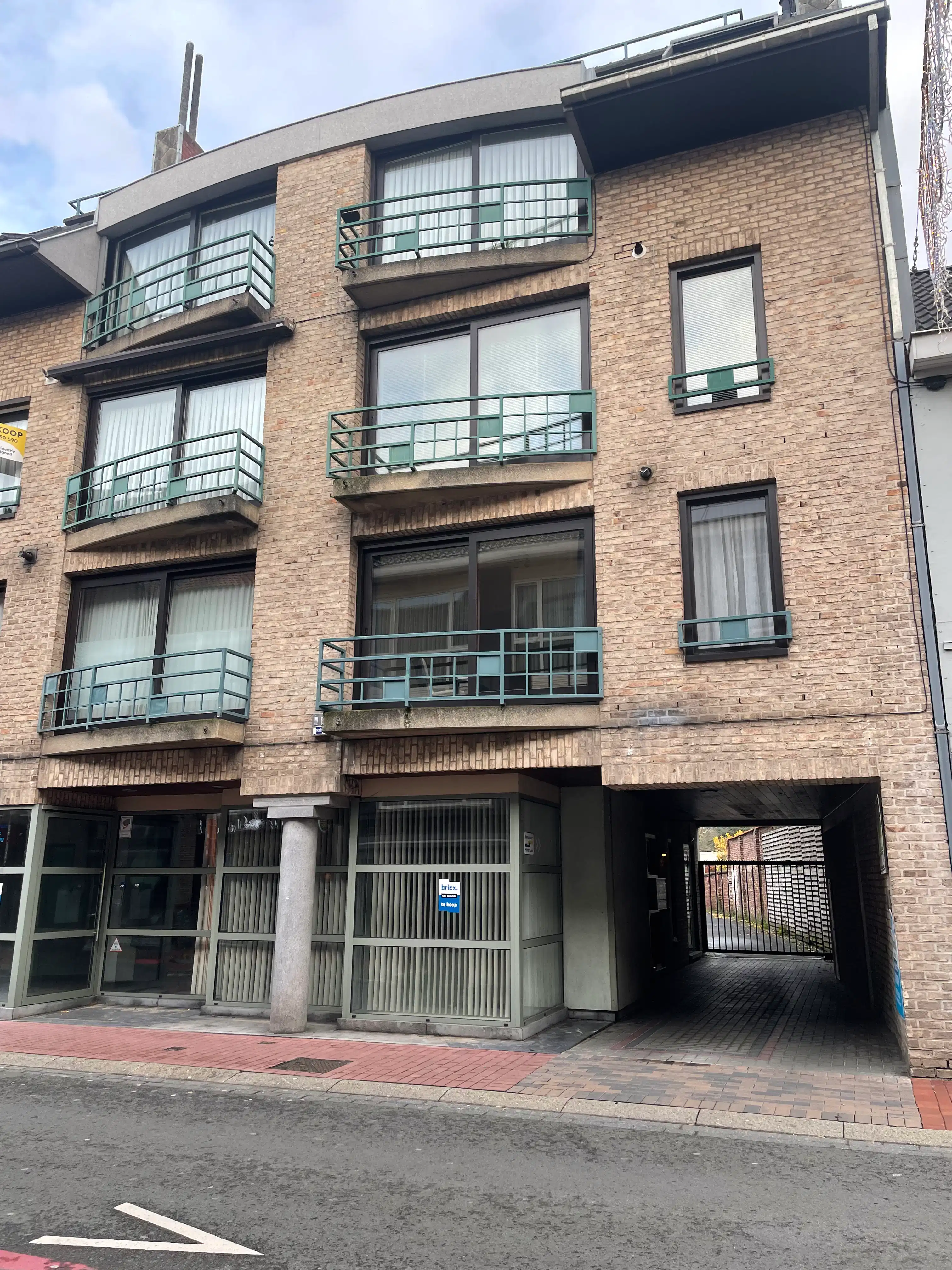 Gunstig gelegen instapklaar twee slaapkamer appartement + ruim terras foto 16