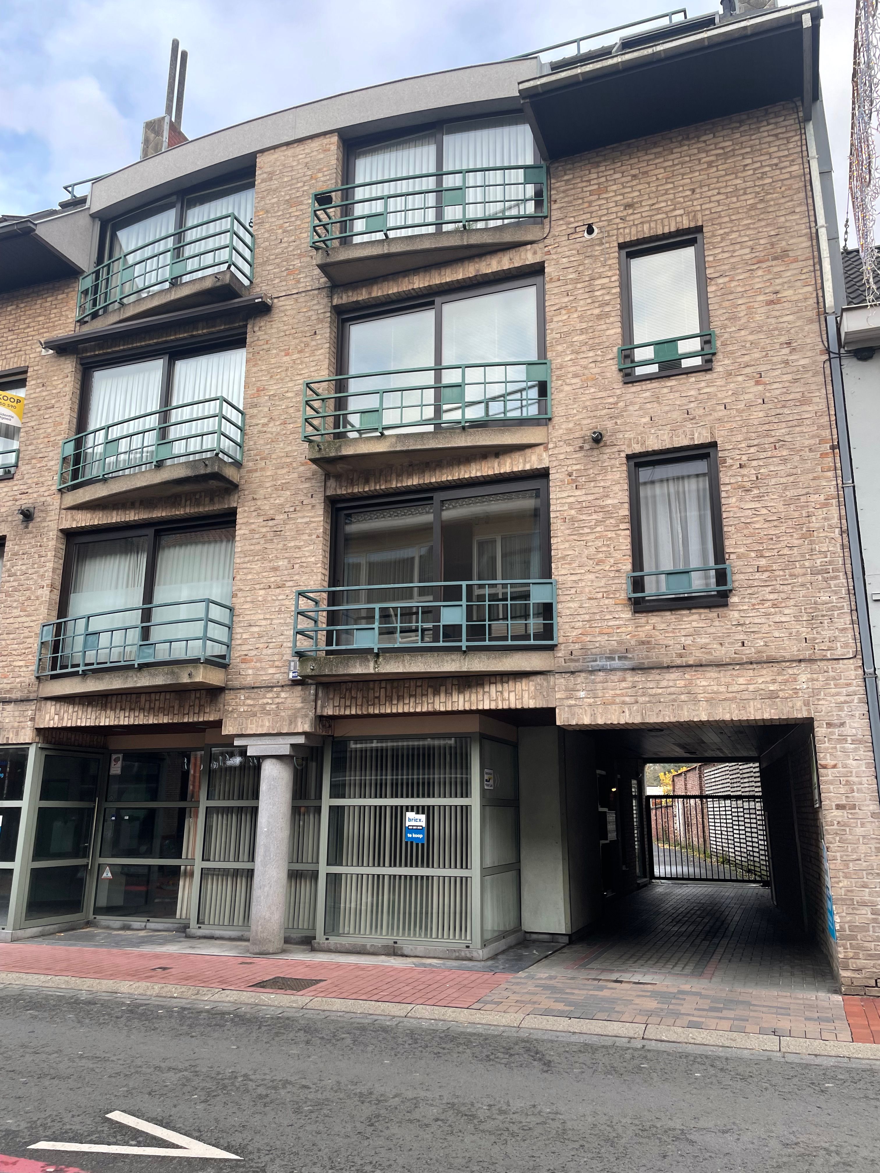 Gunstig gelegen instapklaar twee slaapkamer appartement + ruim terras foto 16