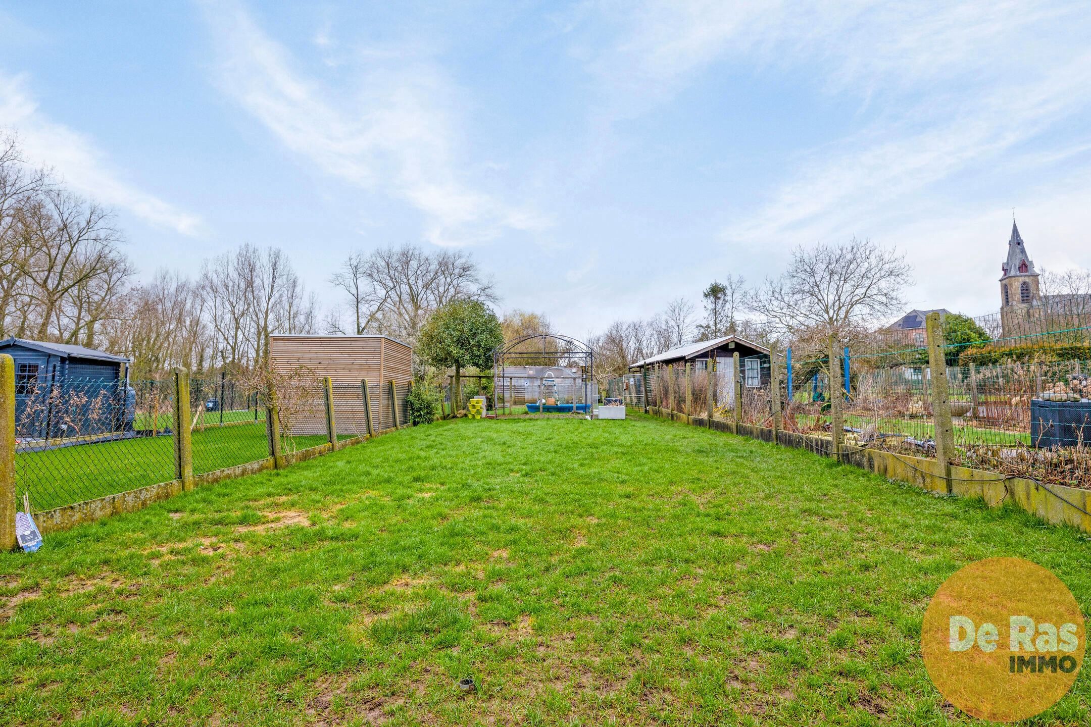 HILLEGEM - Bel étage met 5 slaapkamers en grote tuin foto 27