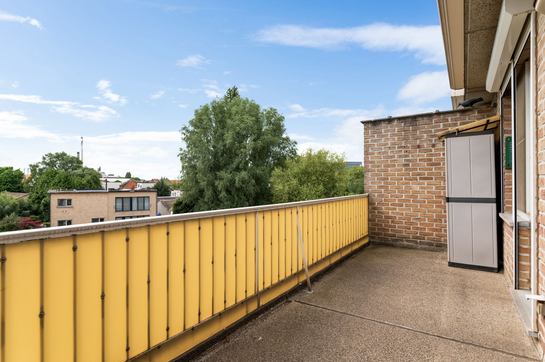 Prima onderhouden app met 2 kamers en terras foto 13