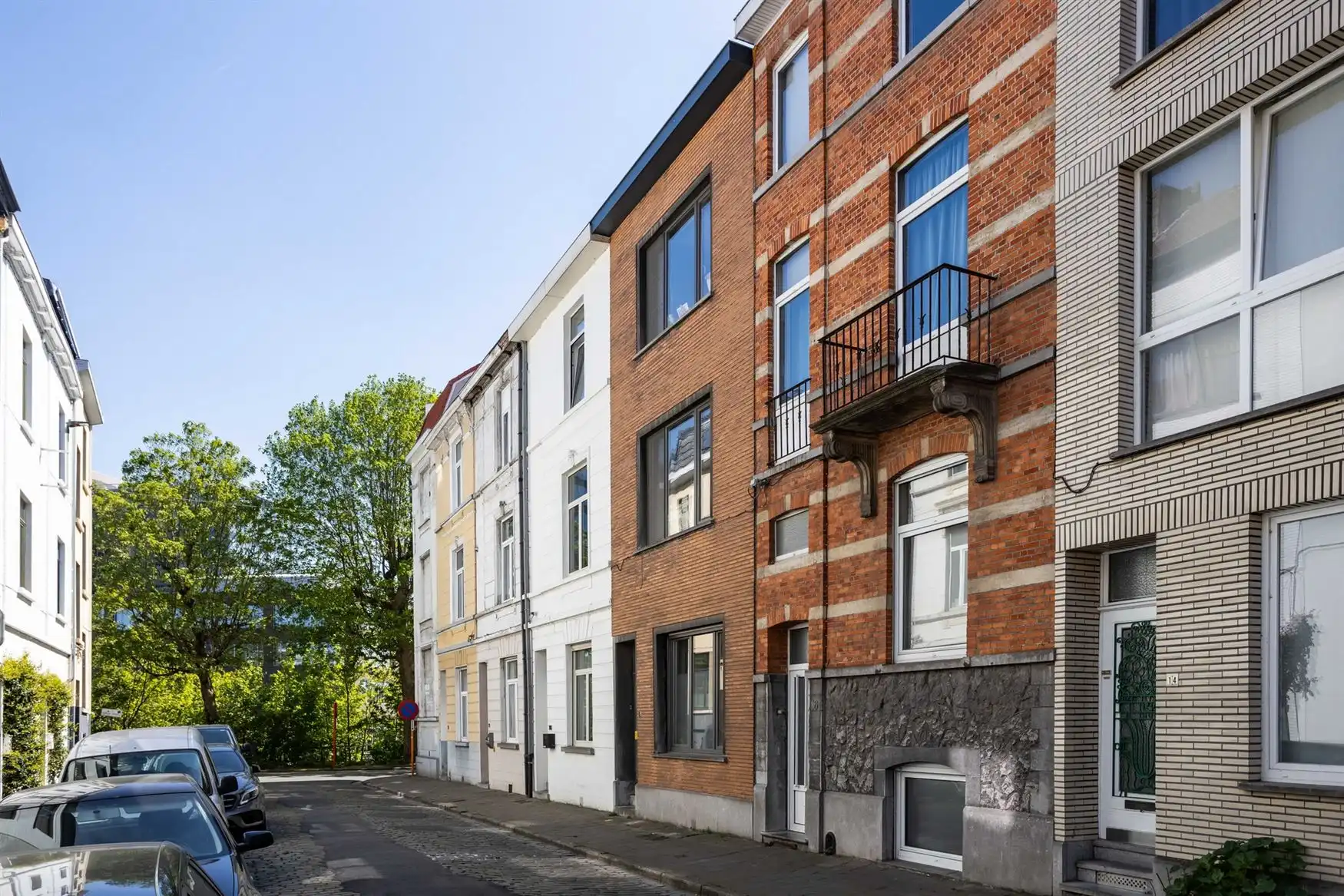 Karakterwoning met hoge plafonds op topligging in Gent foto 9