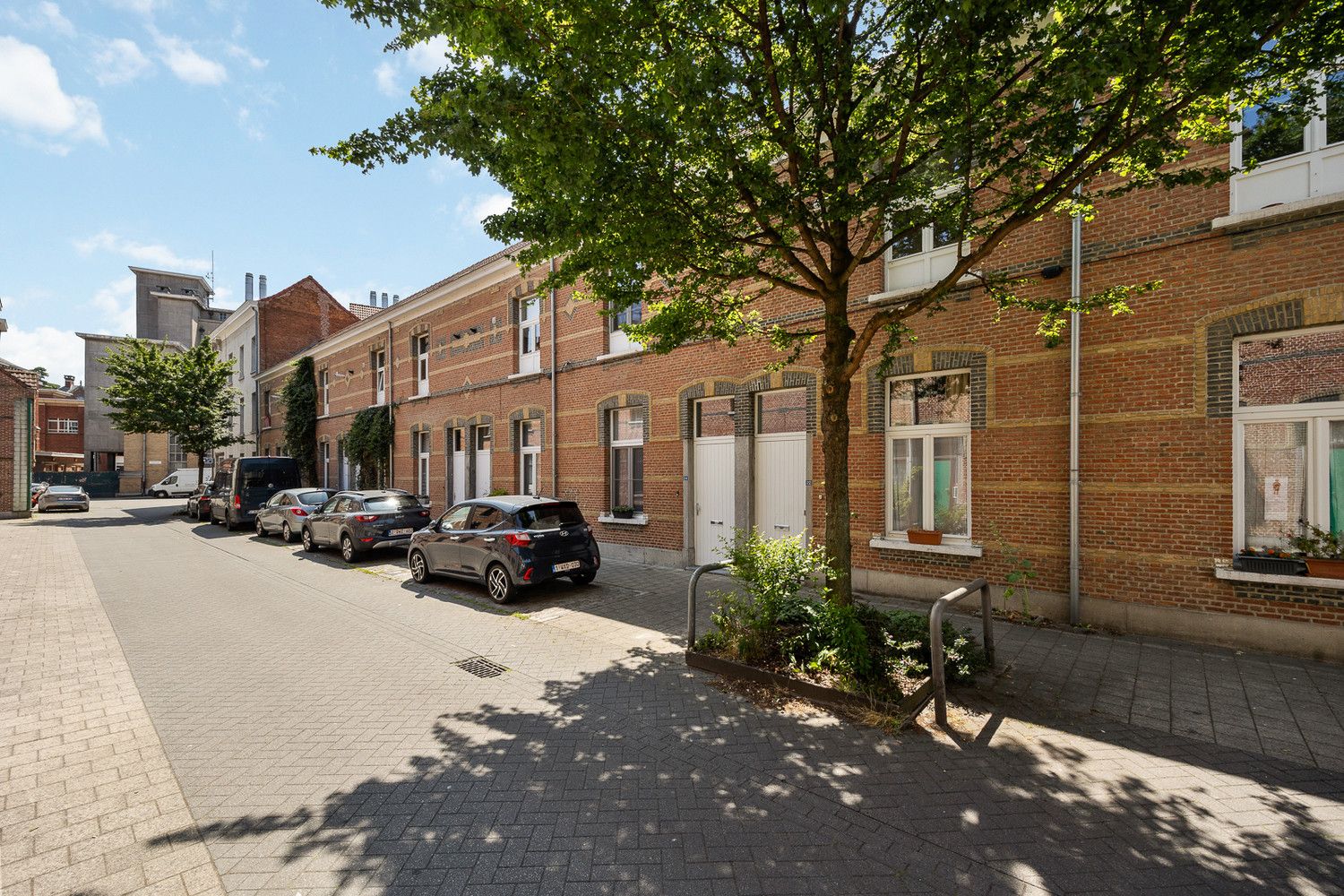 IN OPTIE Instapklare en energiezuinige (EPC B!) stadswoning met zalig zonneterras in een autoluw woonerf nabij Park Spoor Noord te Antwerpen foto 2