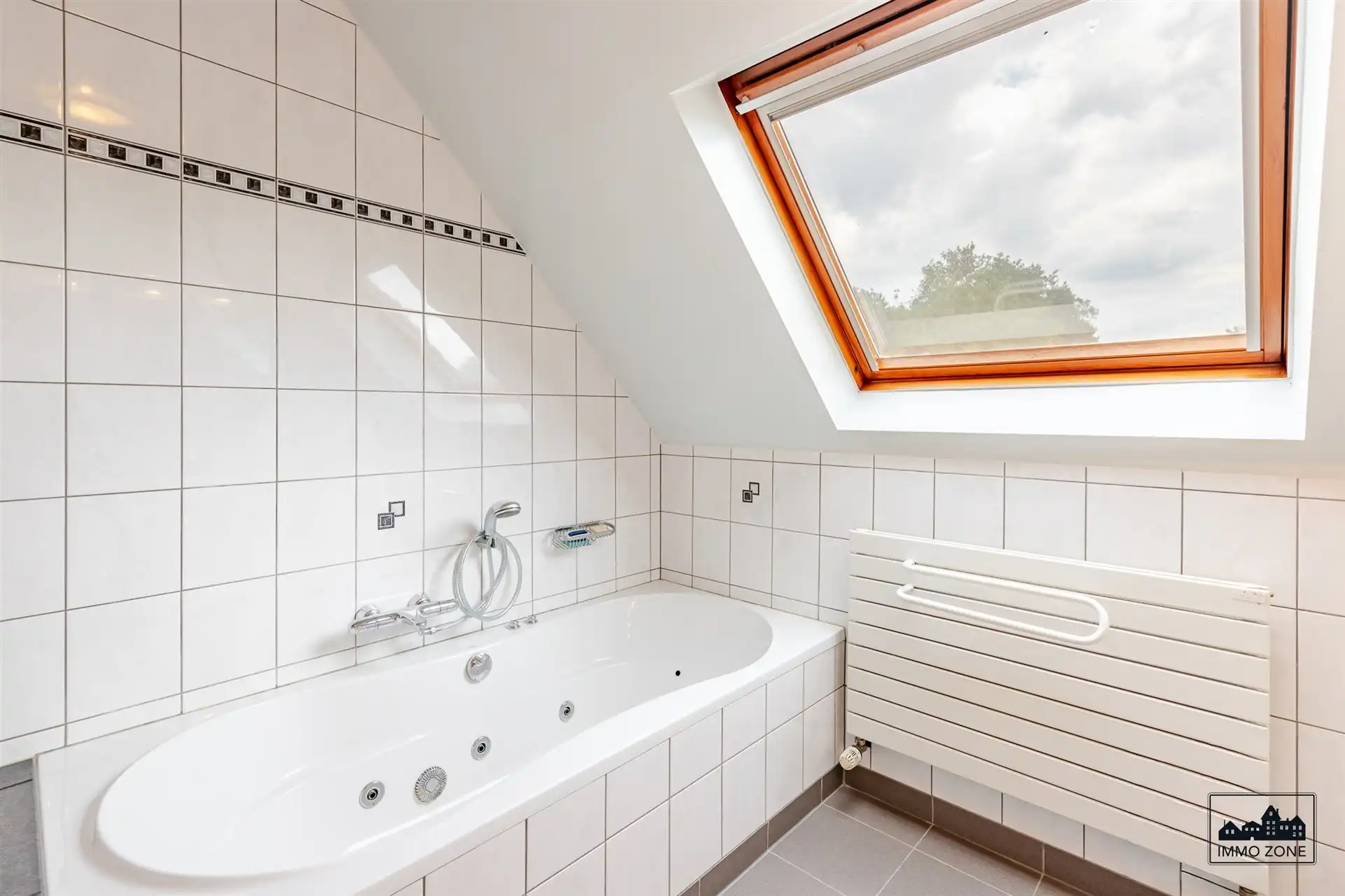 Huis, chalet en ruim magazijn van 375 m2 op toplocatie  foto 17