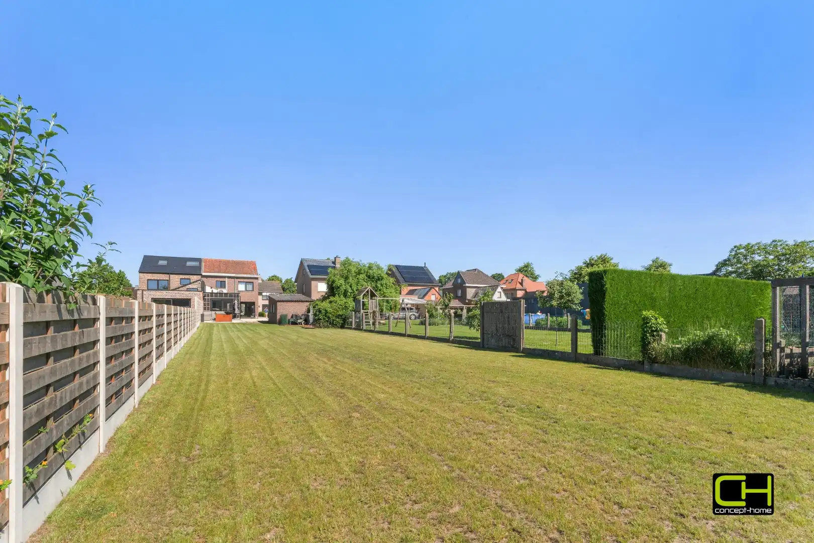 Halfopen bebouwing te koop nabij het centrum van Zomergem foto 19