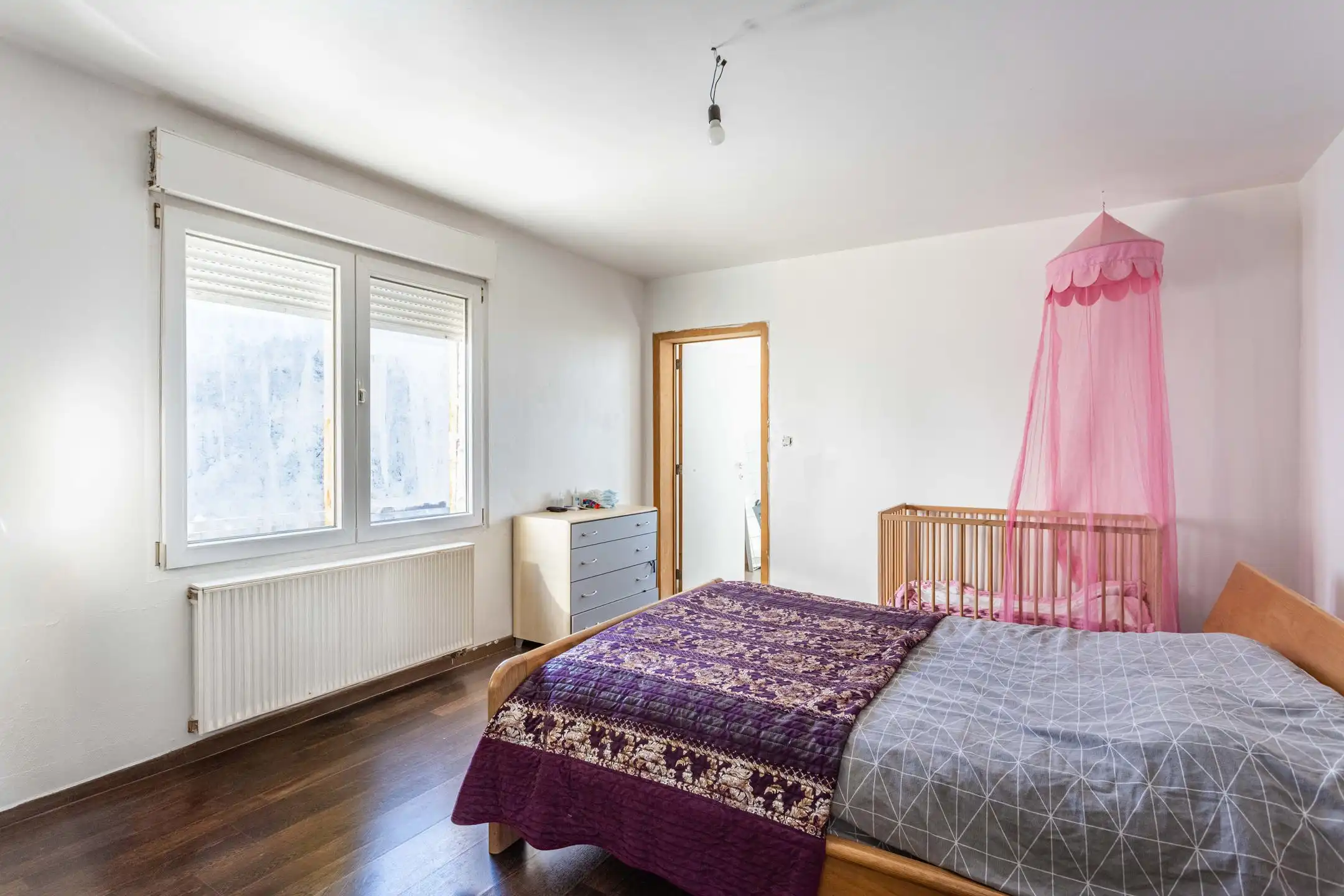 Heel ruime, energiezuinige woning met tuin in rustige buurt! foto 23