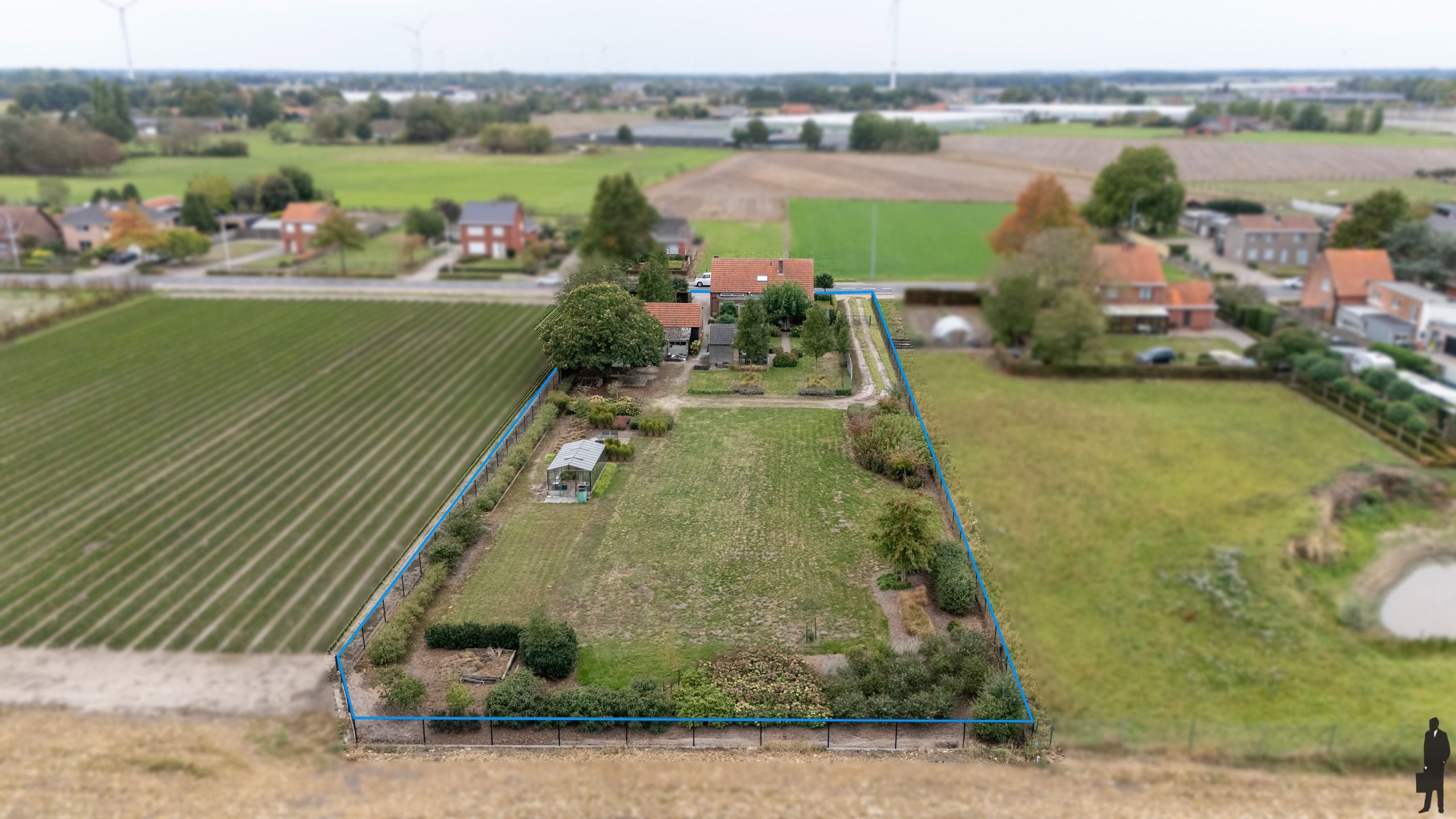 Landelijke woning met 3 slpk. en vrij uitzicht op een perceel van ca. 3.400 m² foto 18