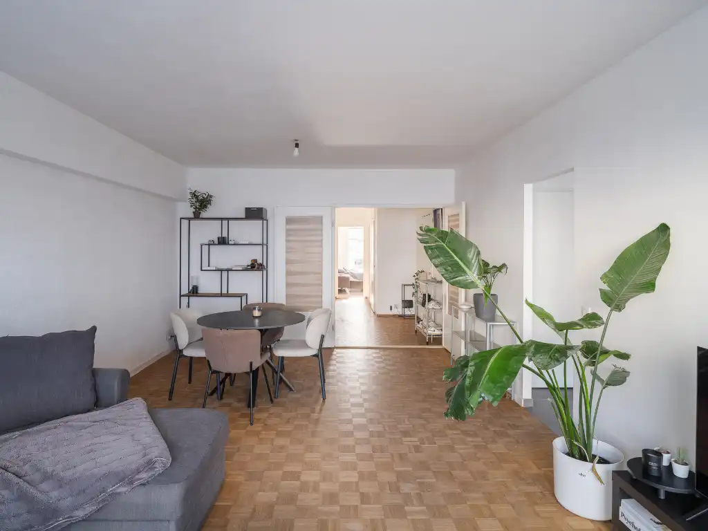 Instapklaar 2 slaapkamer appartement met terras en zonnige tuin foto 4