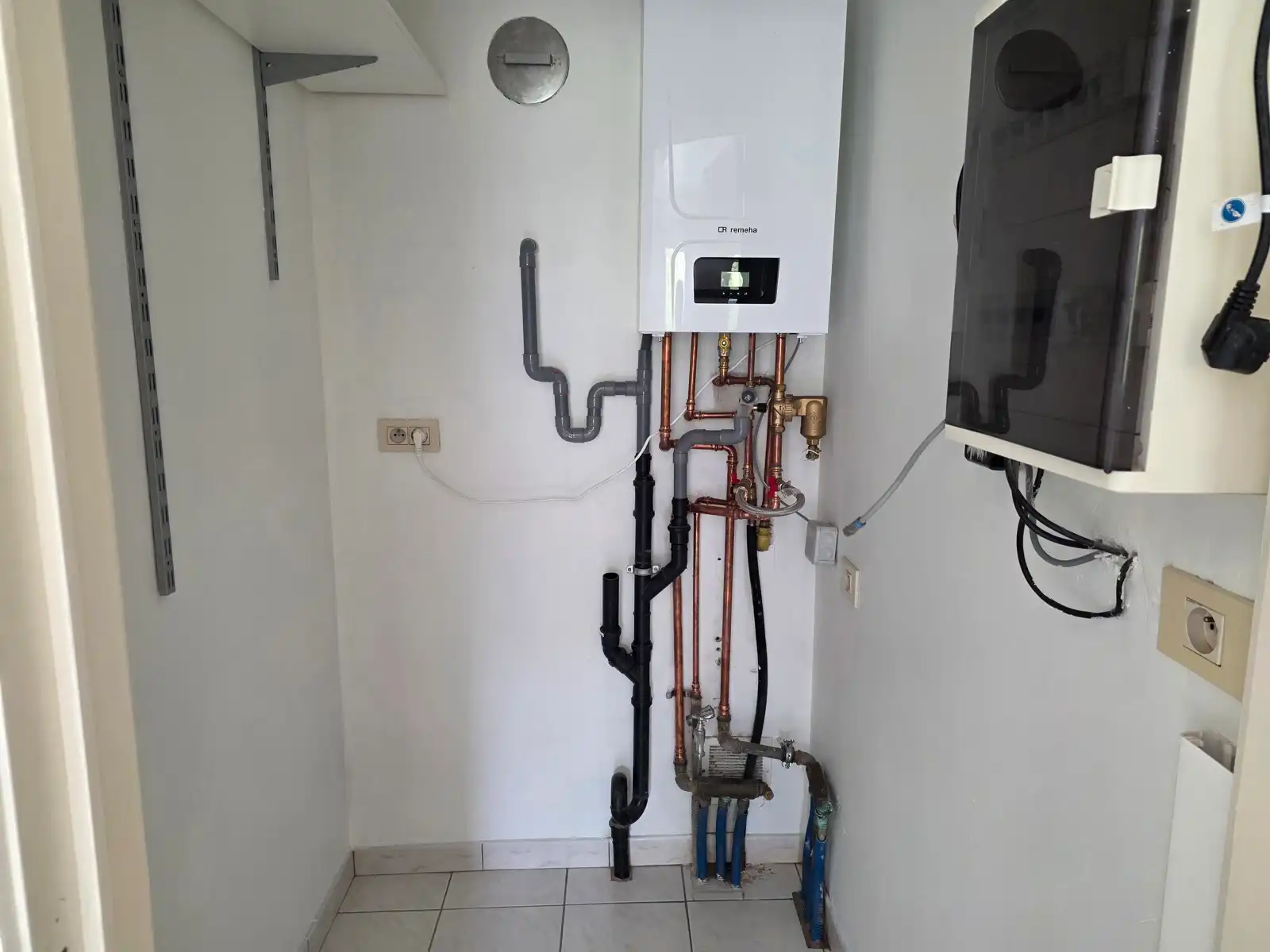 Instapklaar appartement met dubbele garage op de Veemarkt!!! foto 19