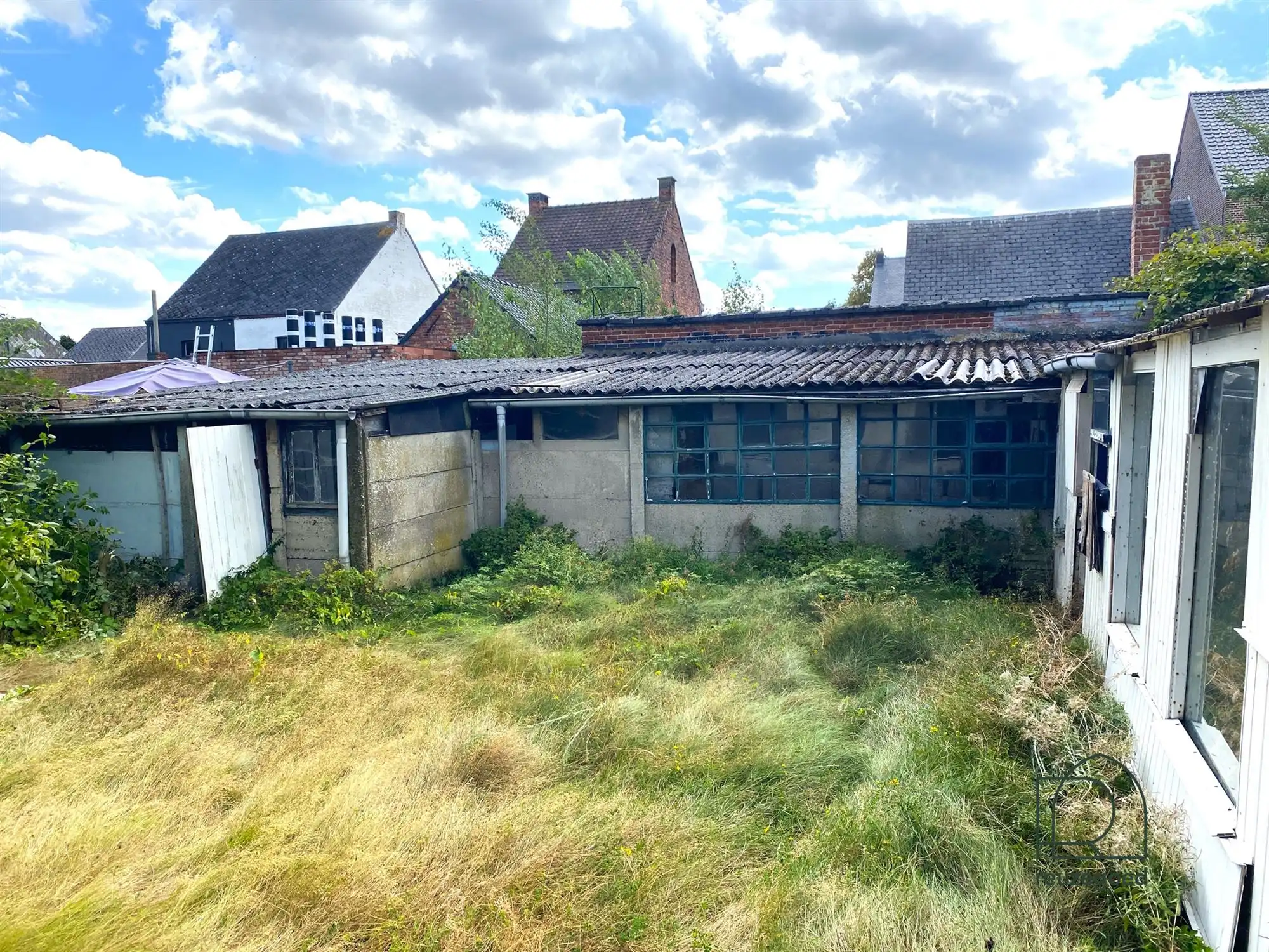 Groot pand met leuke tuin met enorm veel potentieel in het centrum van Berlaar-Heikant foto 12