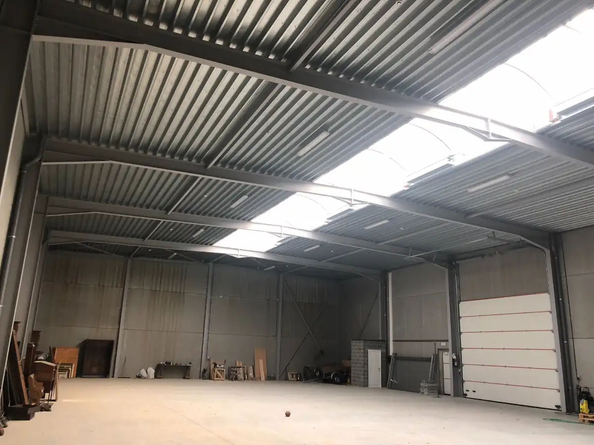 BEDRIJFSGEBOUW / STOCKAGERUIMTE foto 16