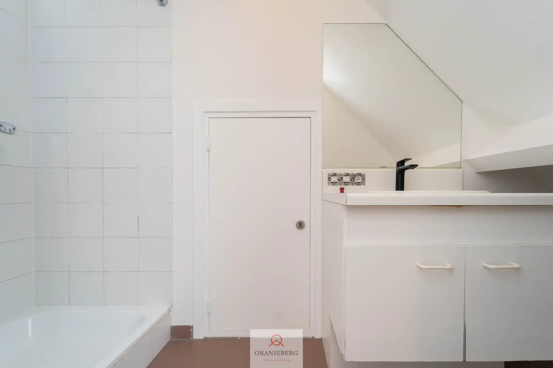 Instapklaar duplex-appartement Wondelgem! foto 10