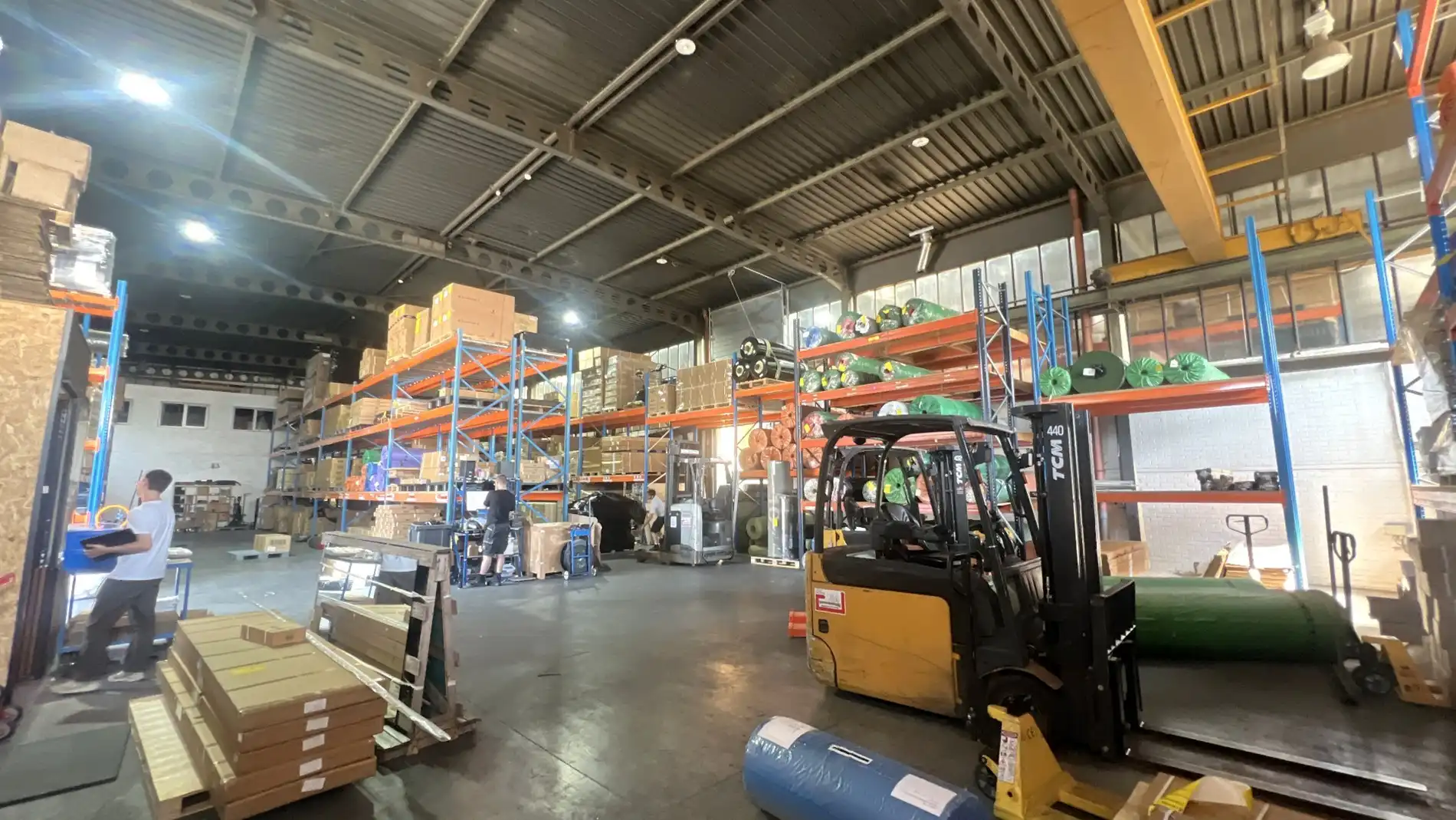 Bedrijfspand met buitenopslag te huur in het industriepark van Zwijnaarde foto 5