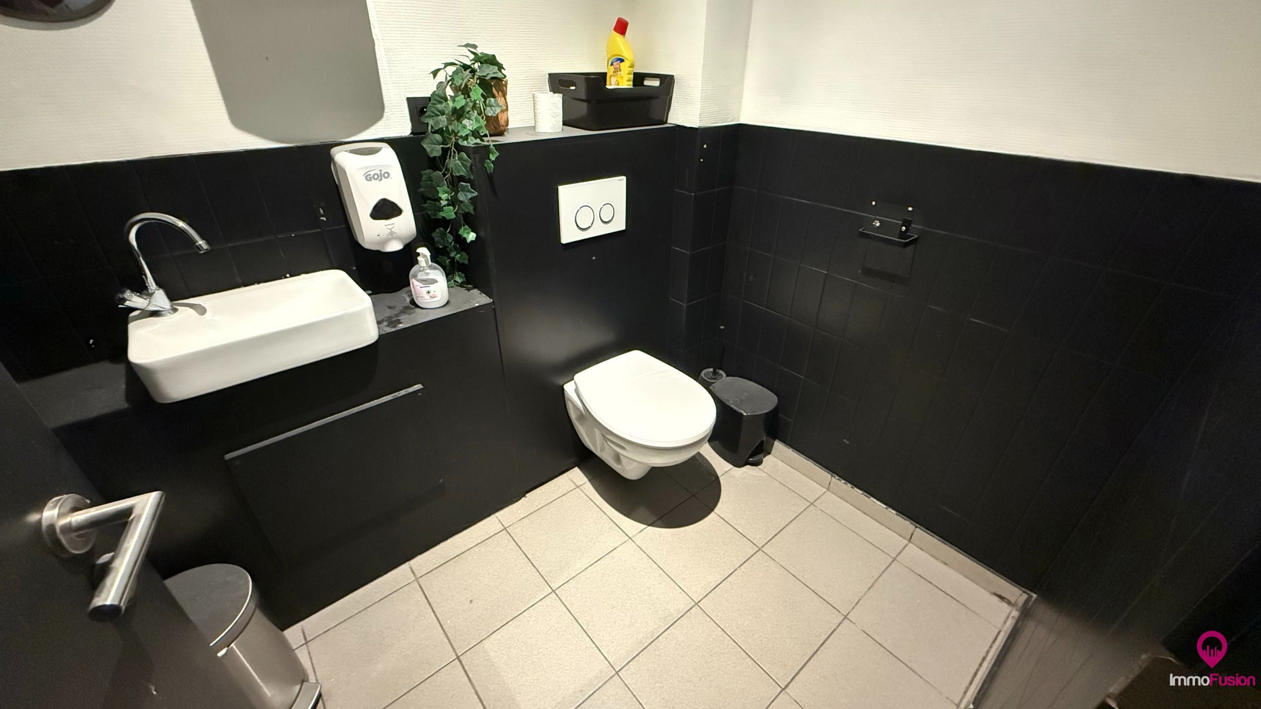 Instapklaar handelspand voor horeca op uitstekende locatie! foto 21