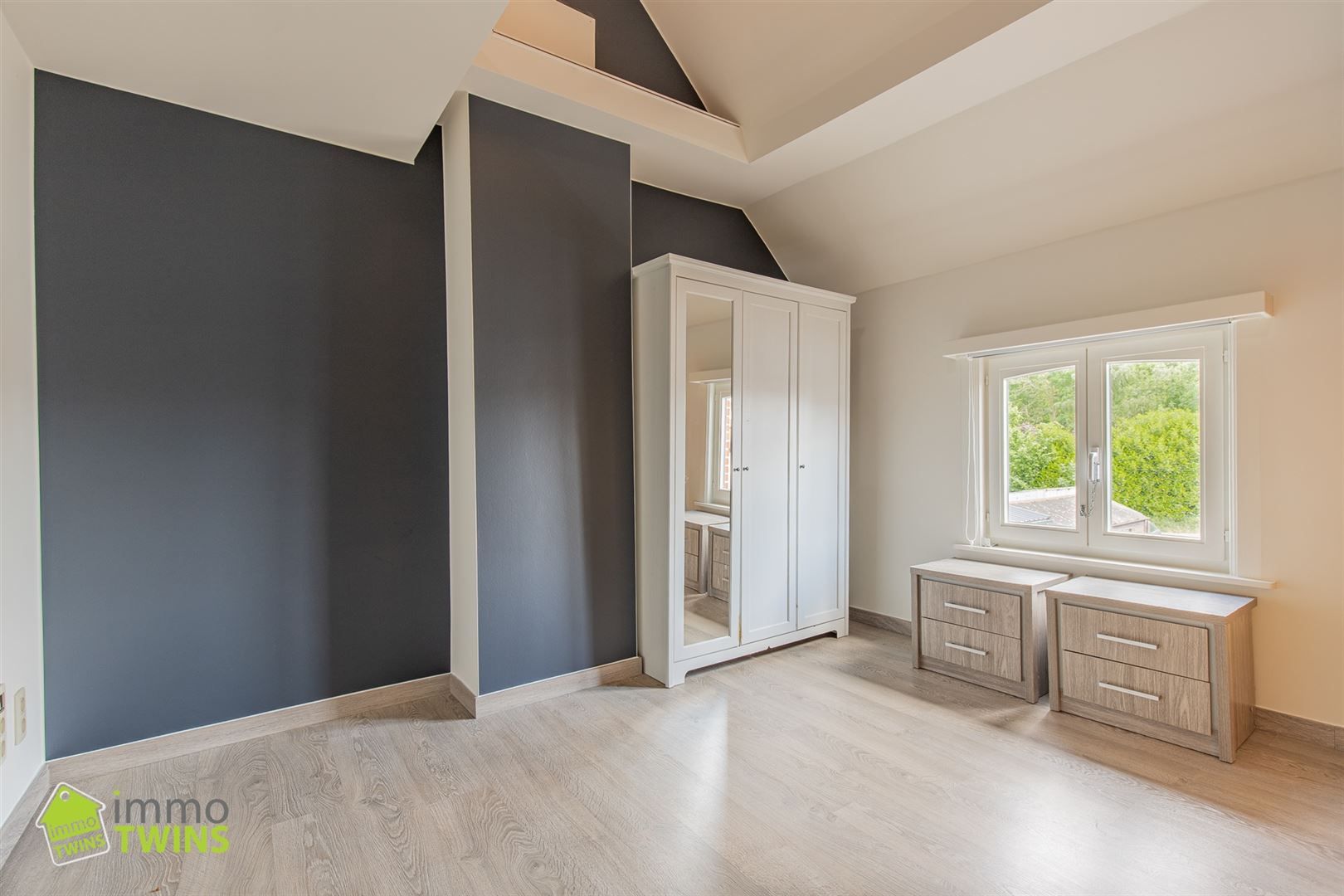 instapklare woning met oprit & tuin te Hamme foto 14