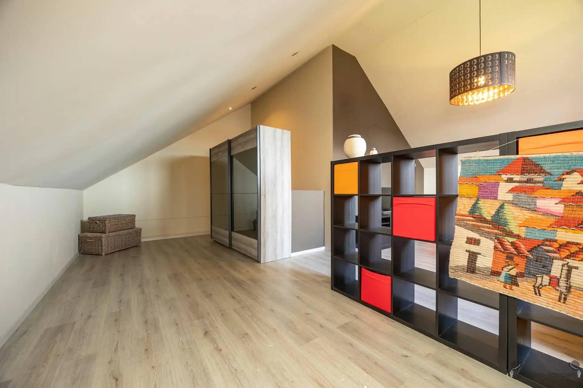 Ruime HOB met 5 slaapkamers en tuin foto 19