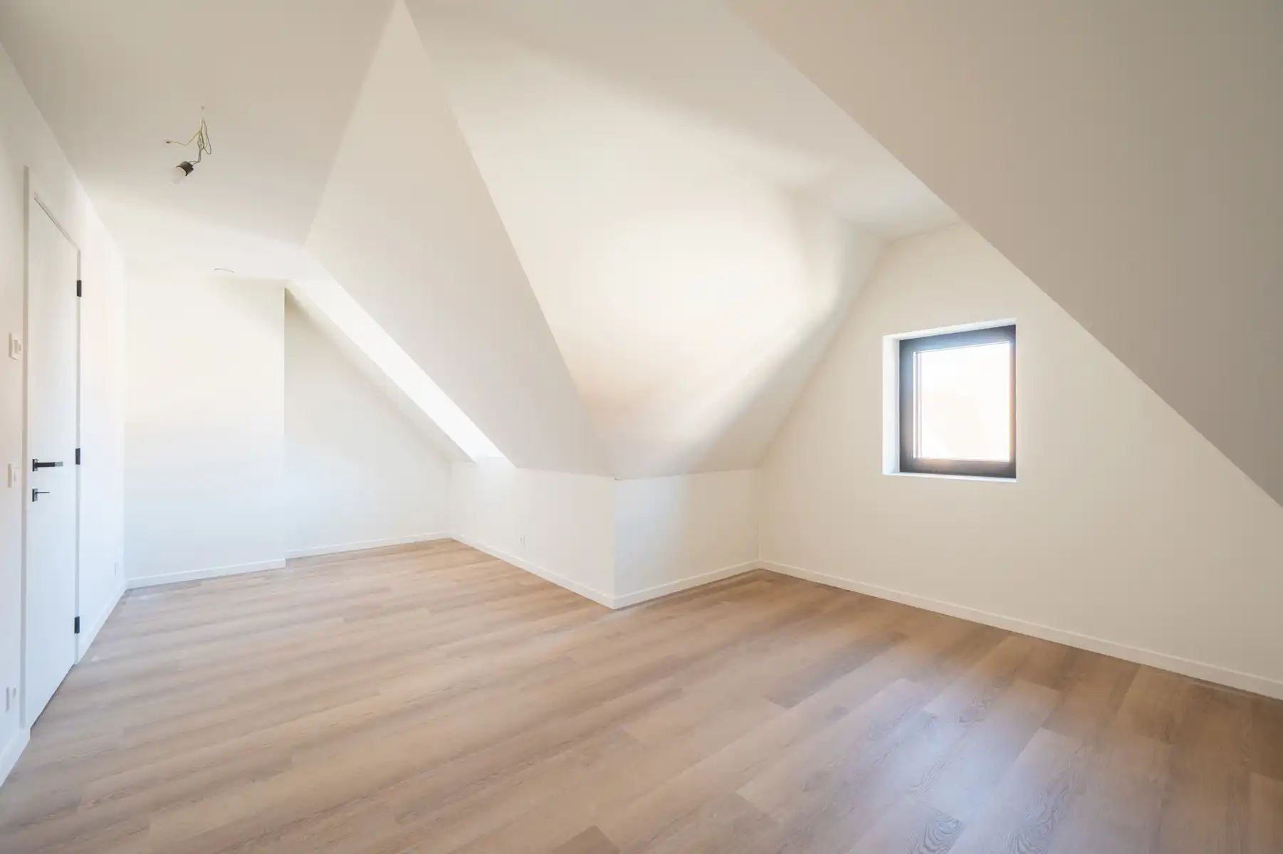 Nieuwbouw - ongemeubelde koppelvilla in rustige,  residentiële wijk te Knokke-Heist  foto 26