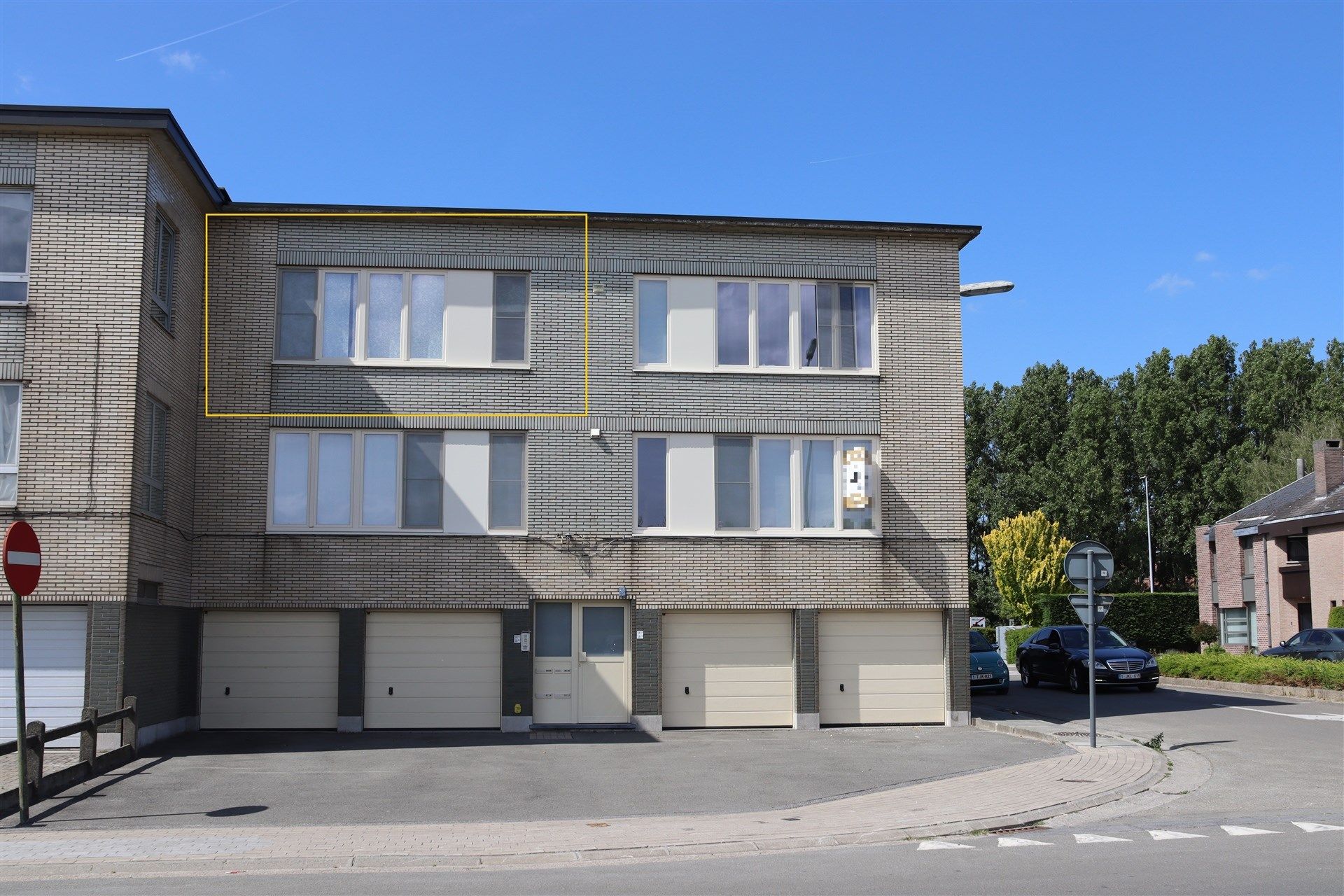 Gunstig gelegen appartement met garage.  foto {{pictureIndex}}