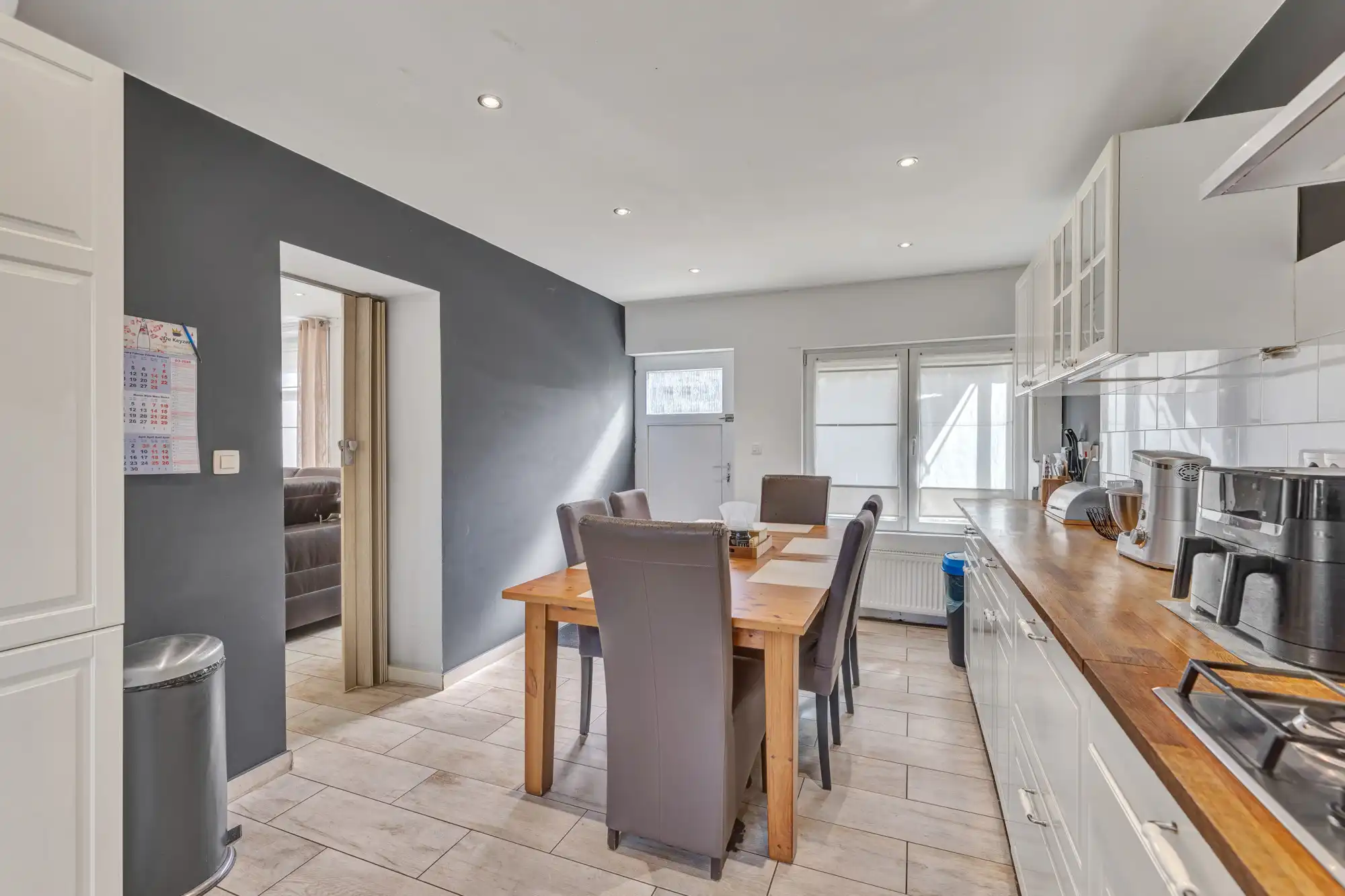 Gerenoveerde woning op 24a 12ca foto 5